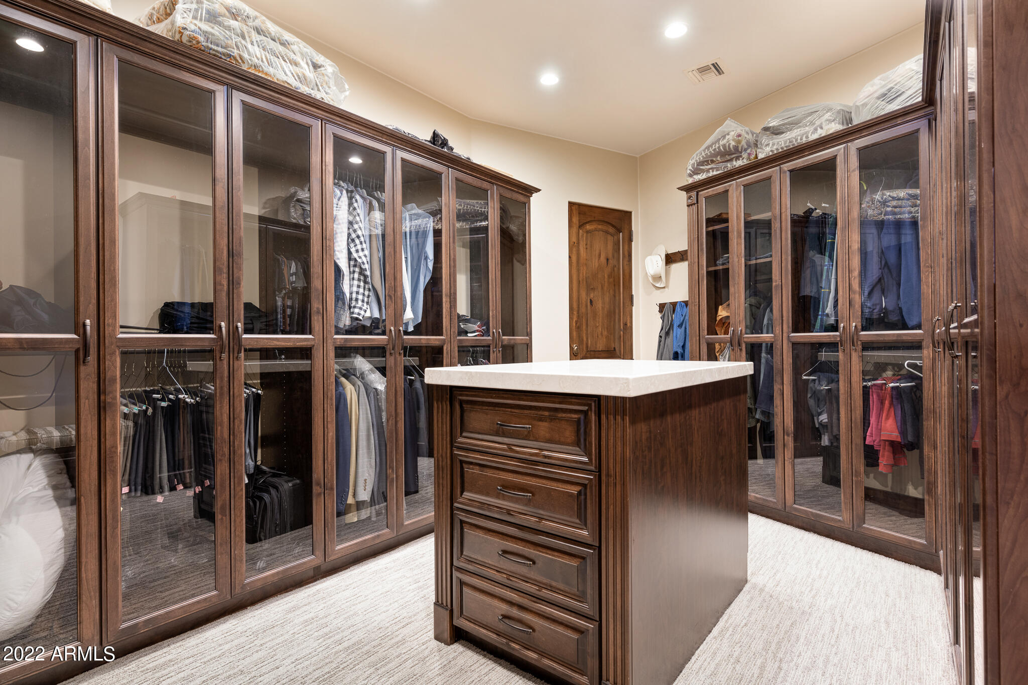 WHISPER ROCK UNIT 3 - Residential
