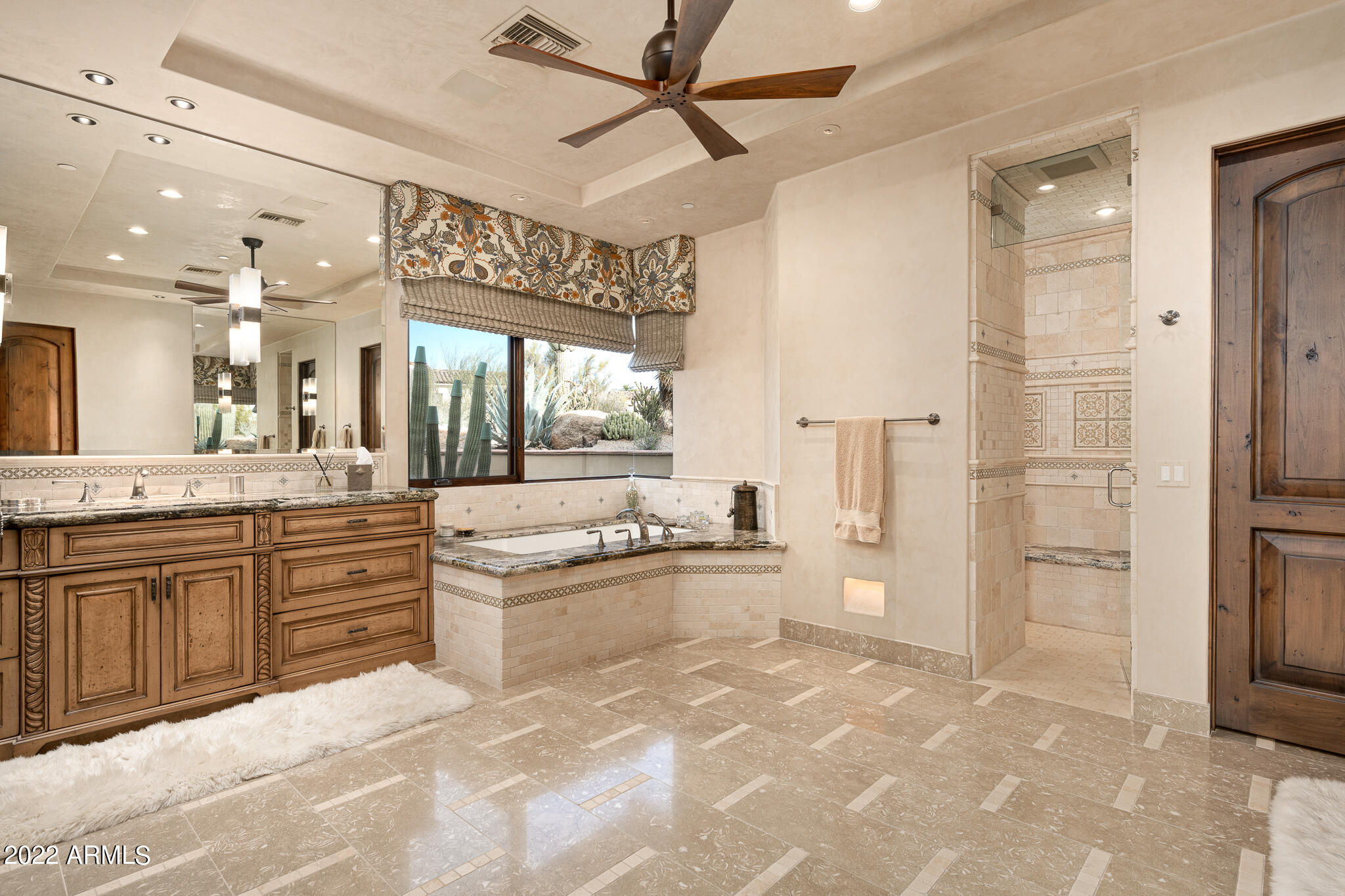 WHISPER ROCK UNIT 3 - Residential
