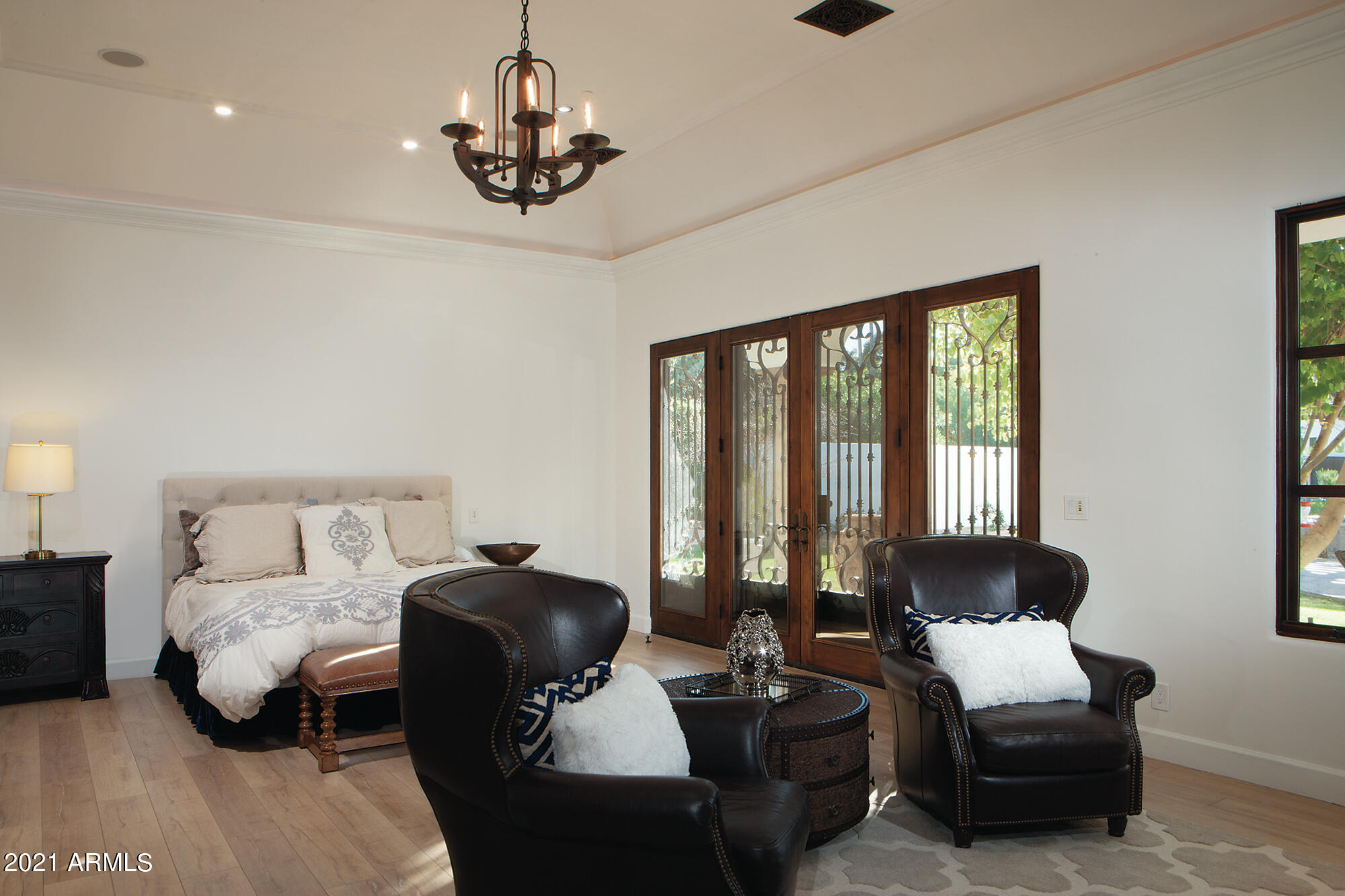 GROSSE POINTE HIGHLANDS - Residential