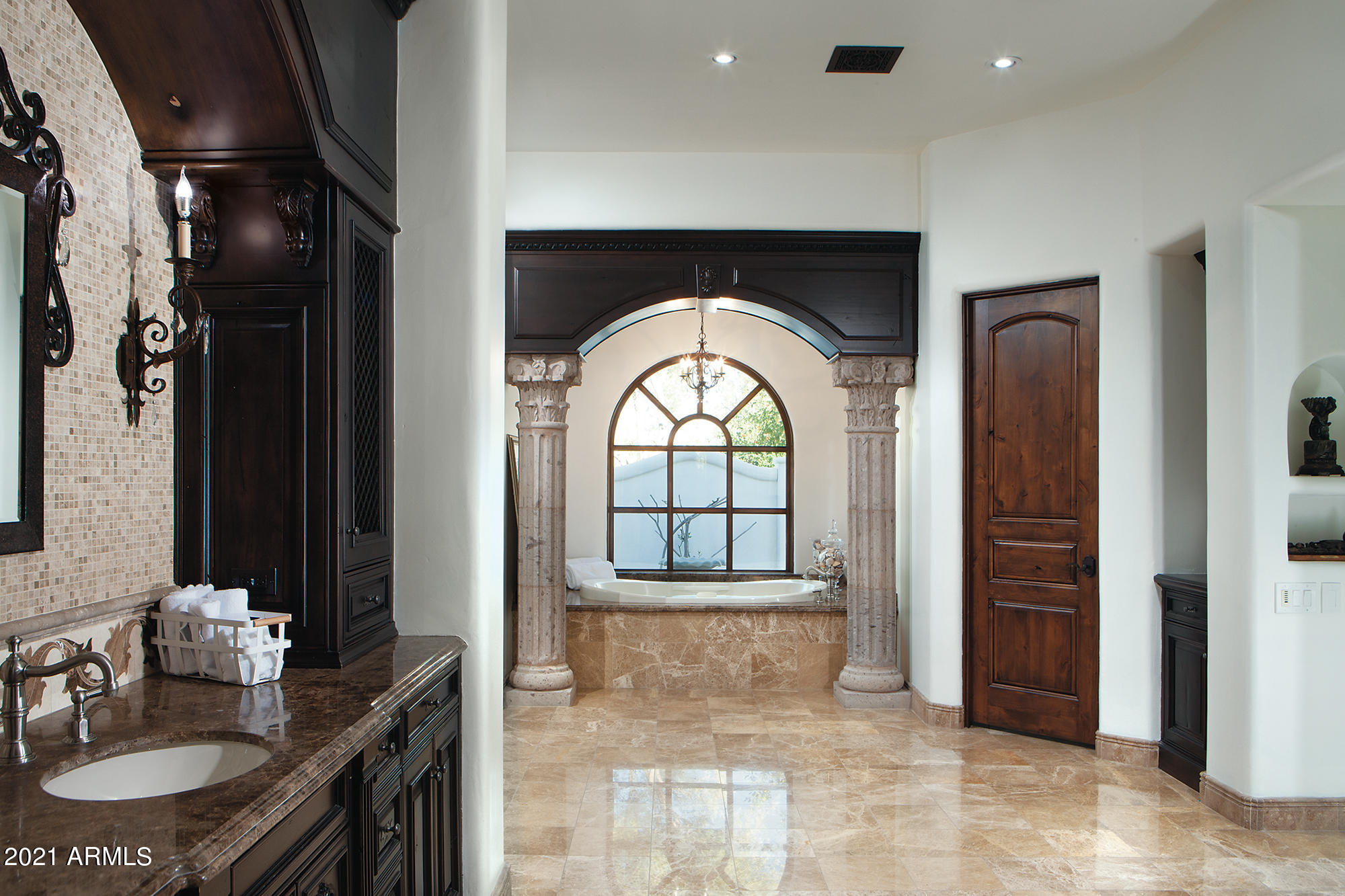 GROSSE POINTE HIGHLANDS - Residential