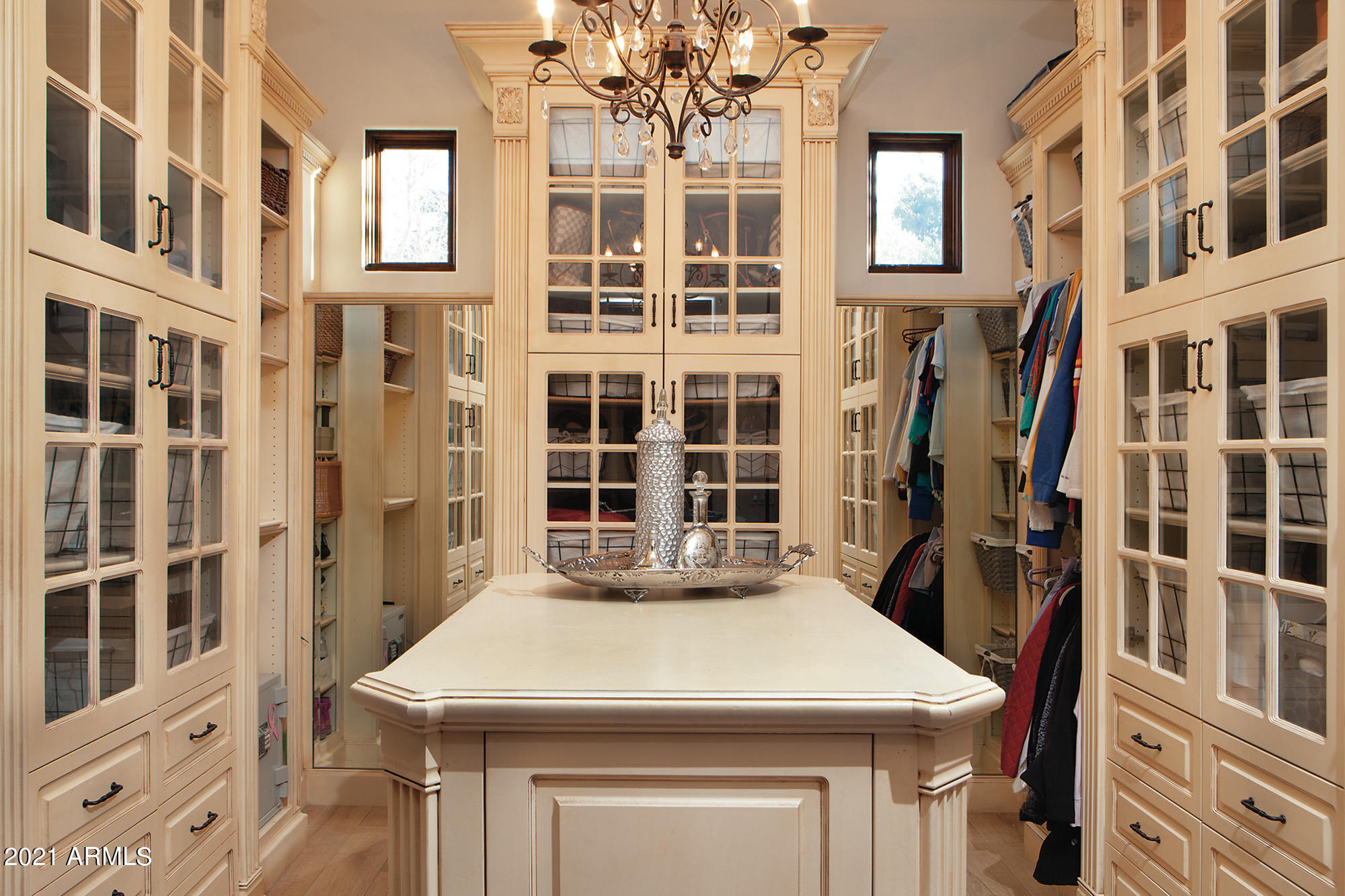 GROSSE POINTE HIGHLANDS - Residential