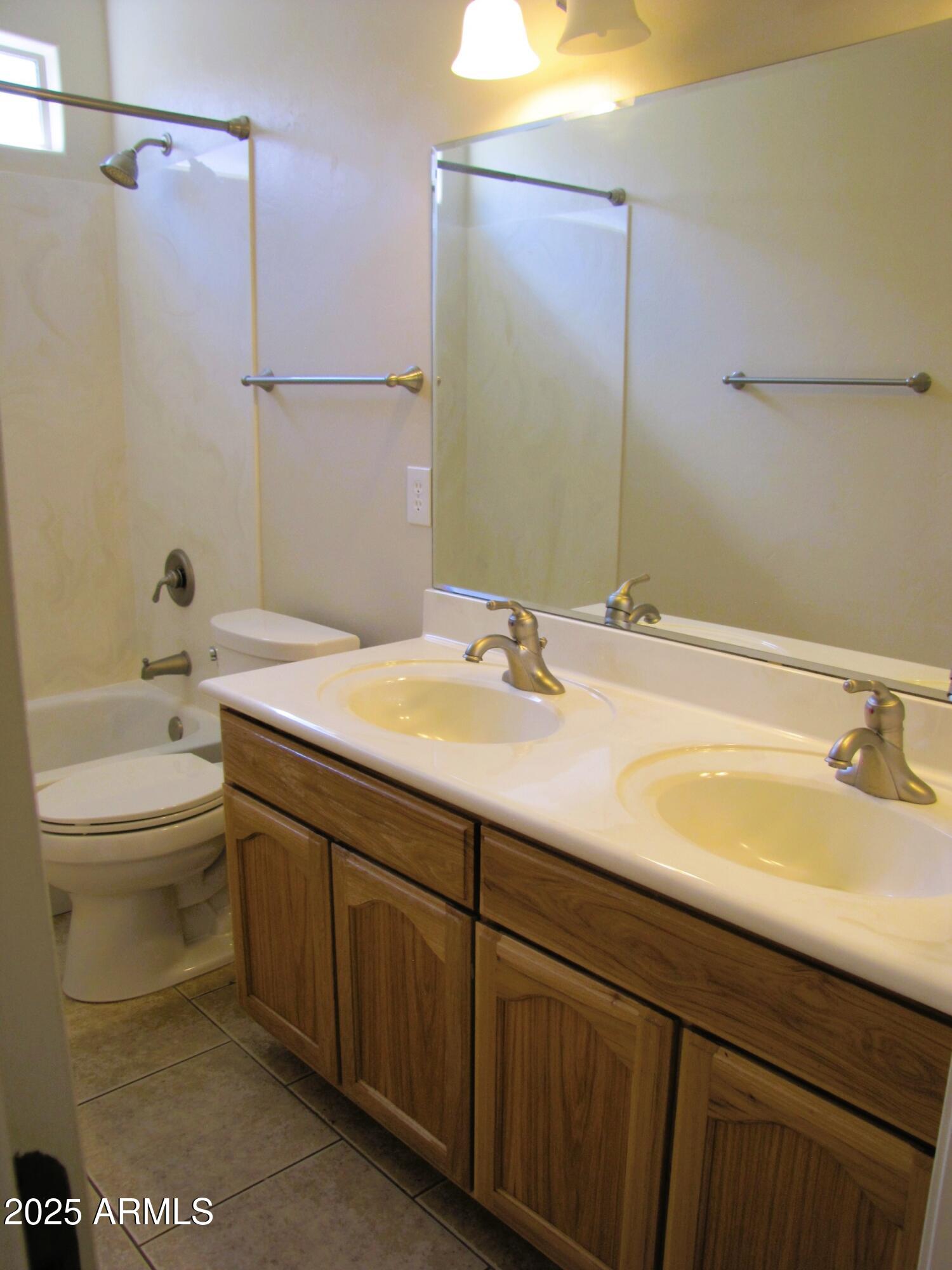 CHAPARRAL VILLAGE NORTH PHASE 4 - Residential Lease