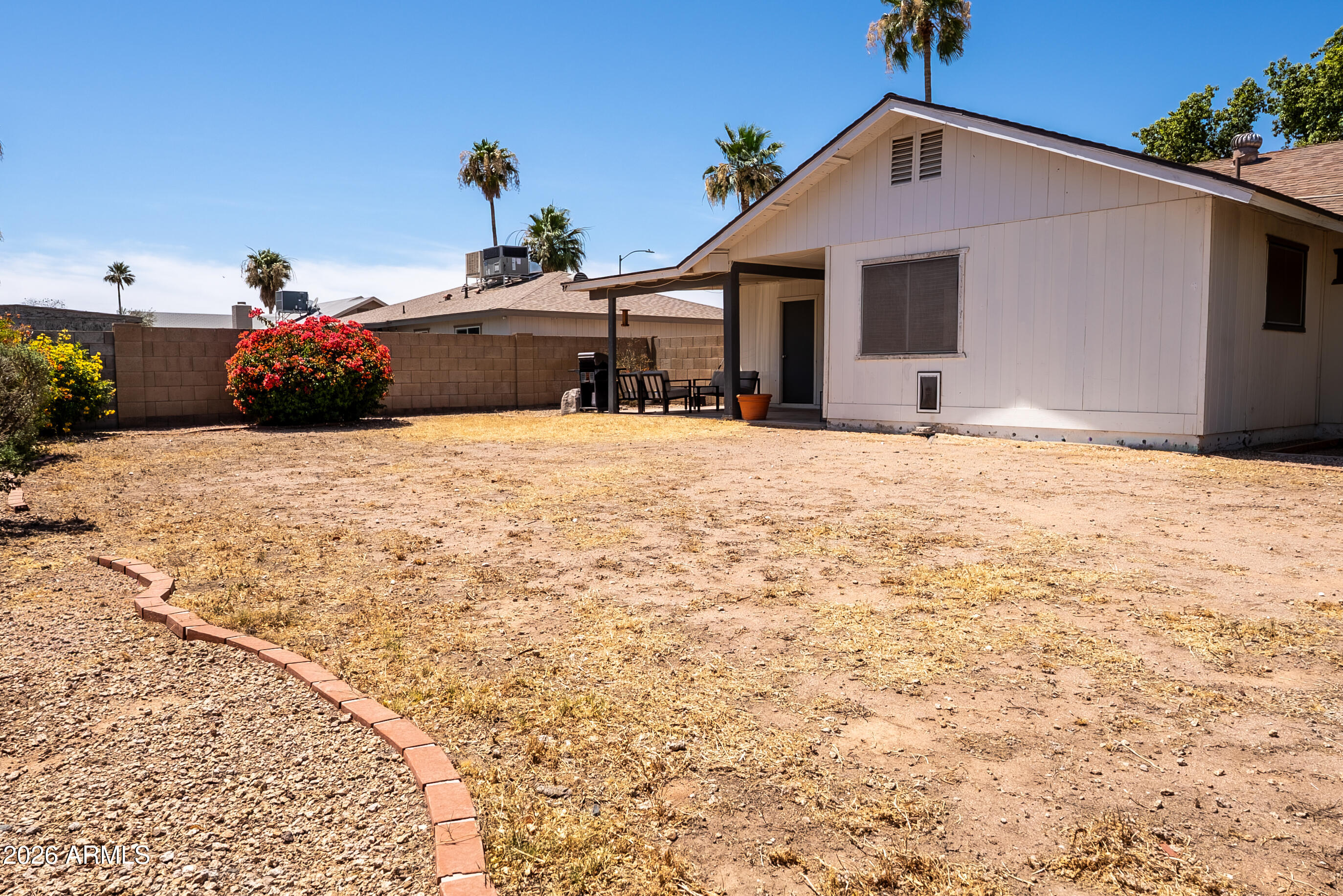 THUNDERBIRD SHADOWS - Residential