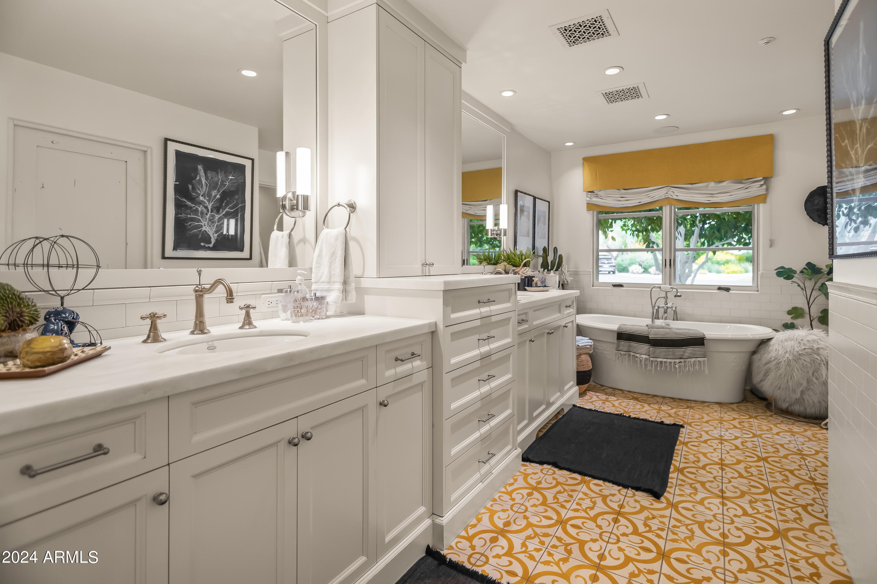 CASA BLANCA ESTATES LOT 1-19, 38-56 - Residential