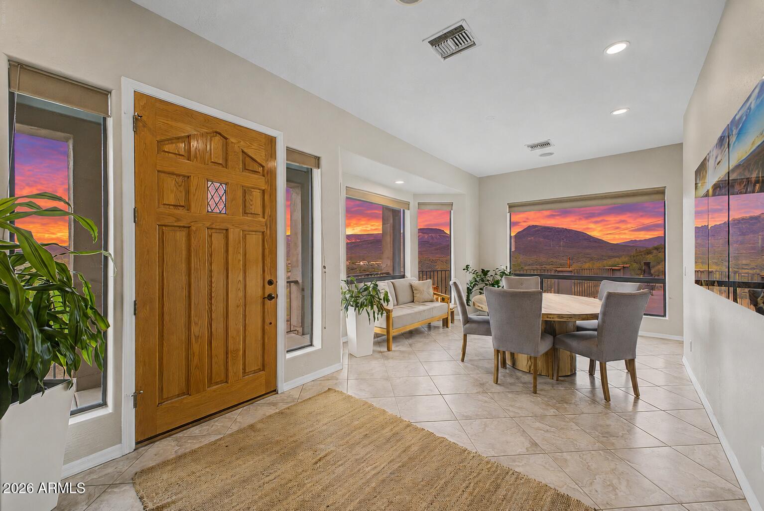 Circle Mountain - Residential
