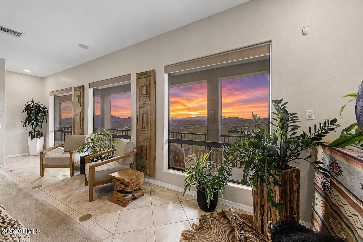 Circle Mountain - Residential