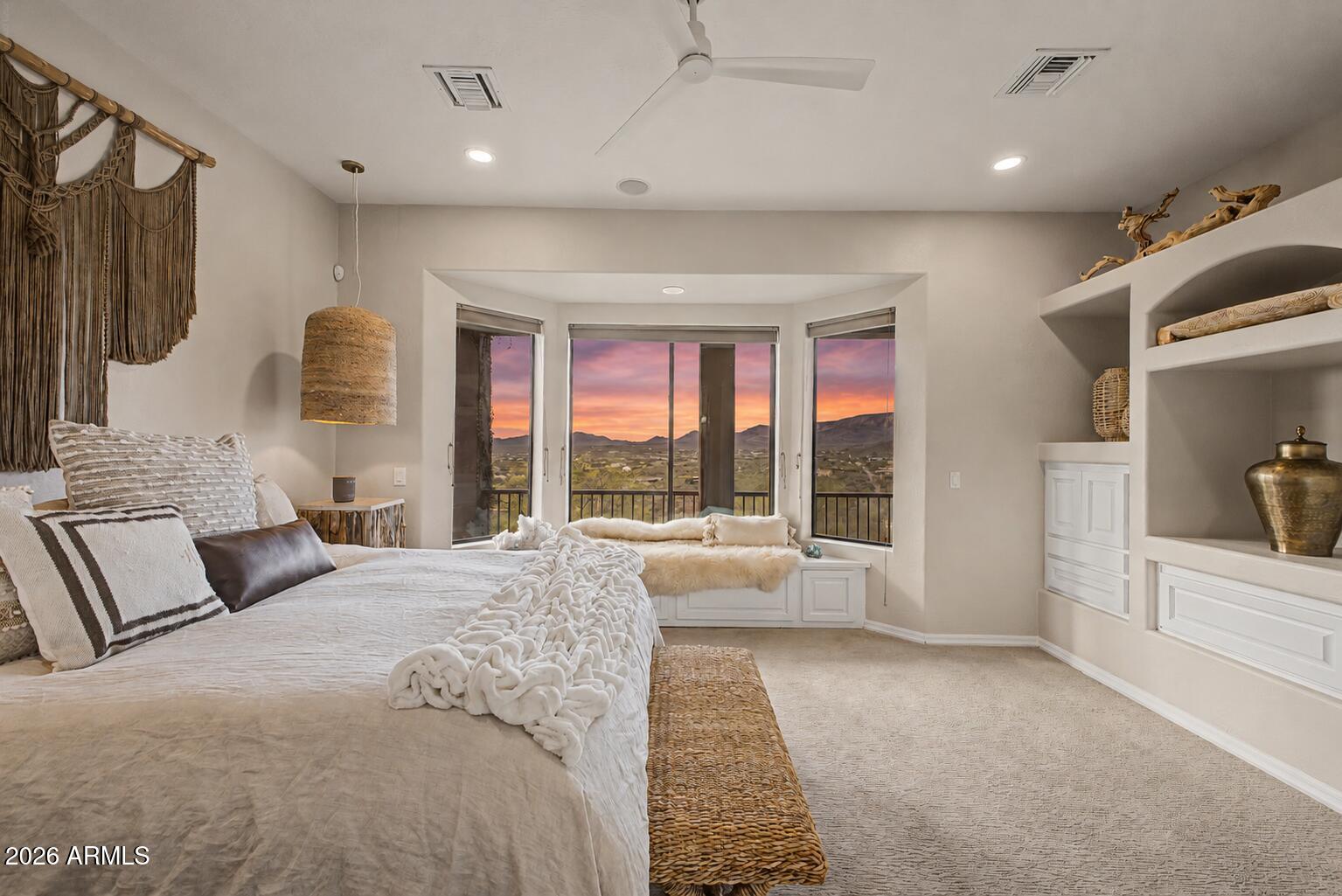Circle Mountain - Residential