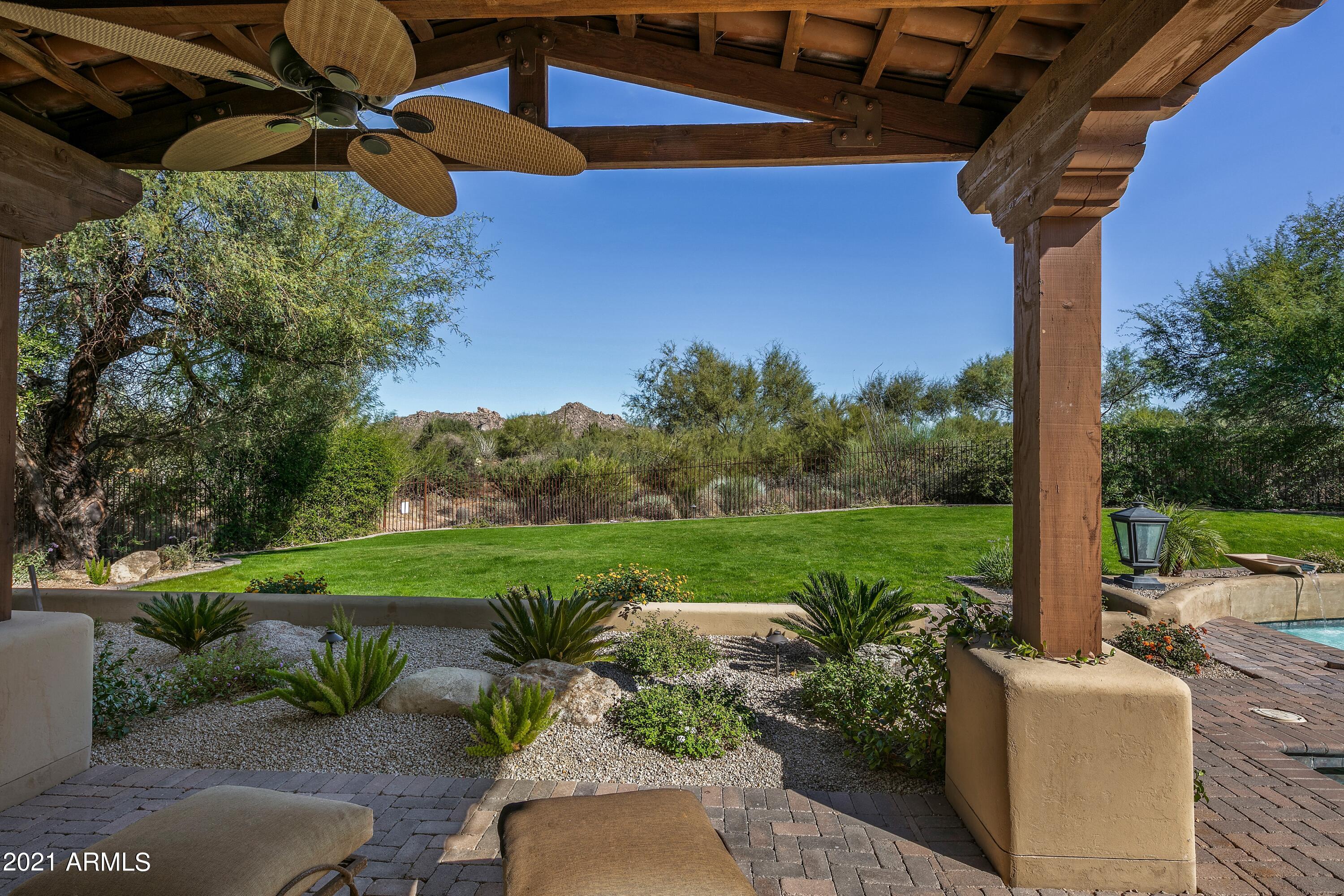 WHISPER ROCK UNIT 1 - Residential