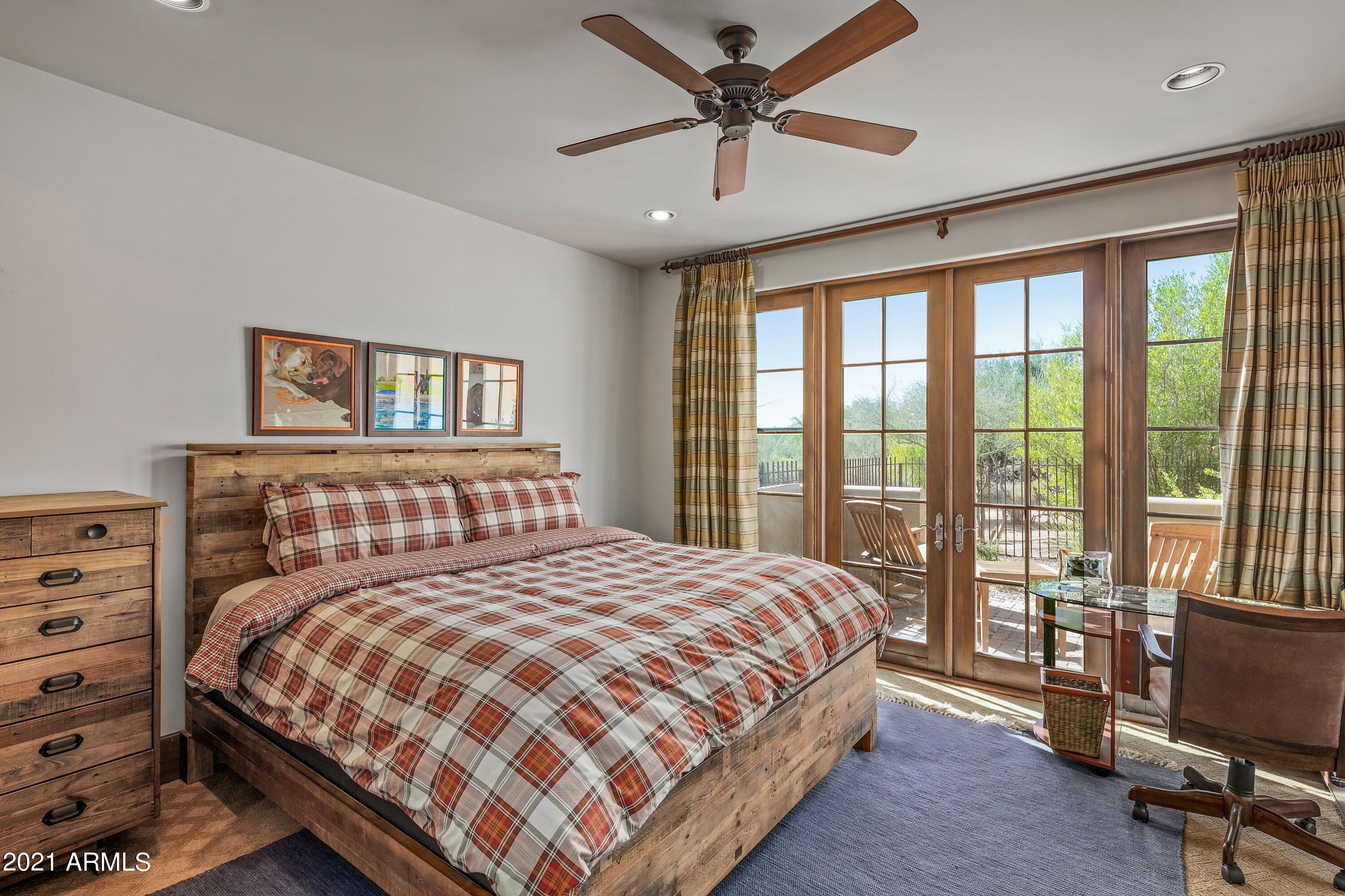 WHISPER ROCK UNIT 1 - Residential