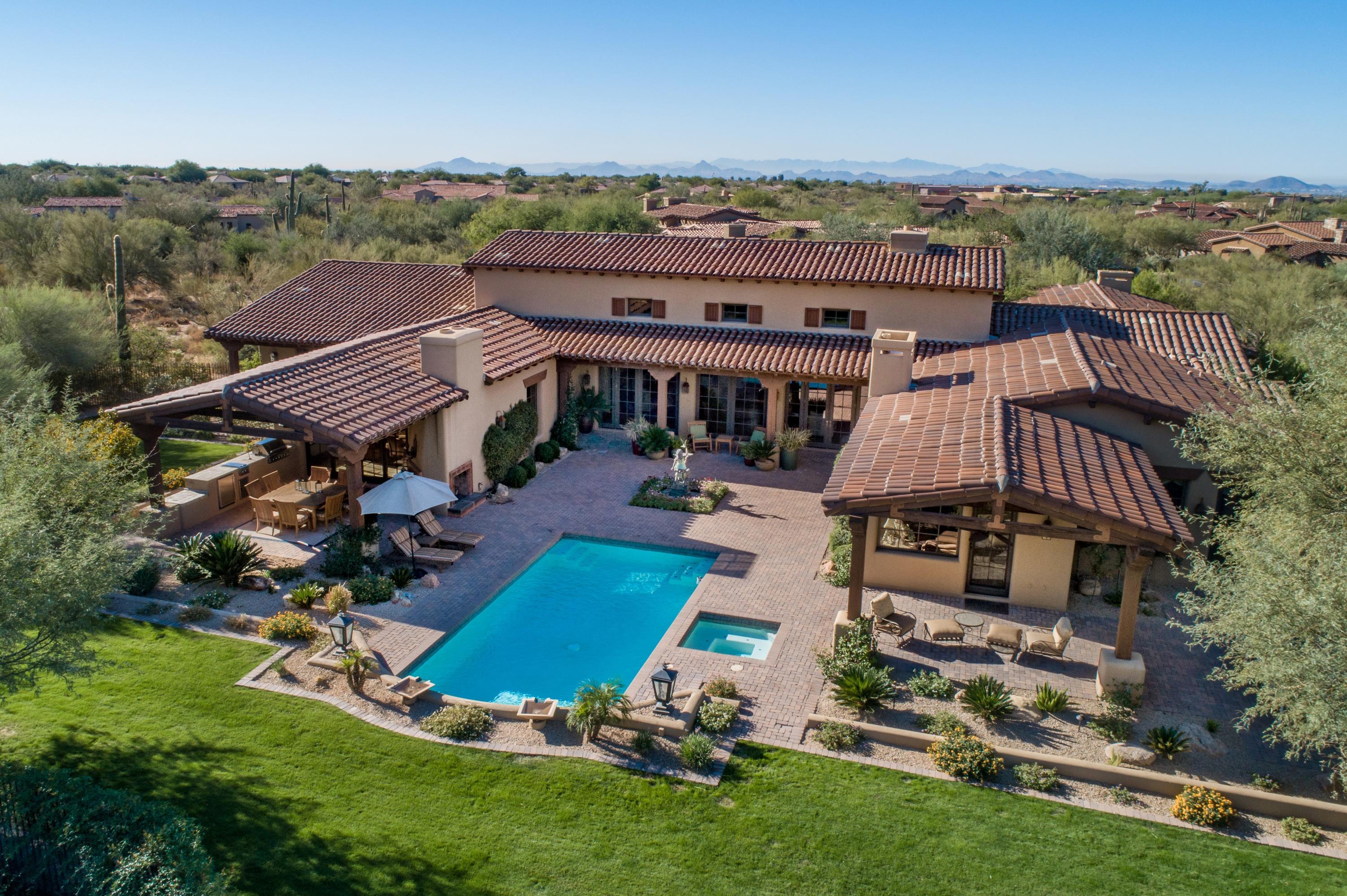 WHISPER ROCK UNIT 1 - Residential