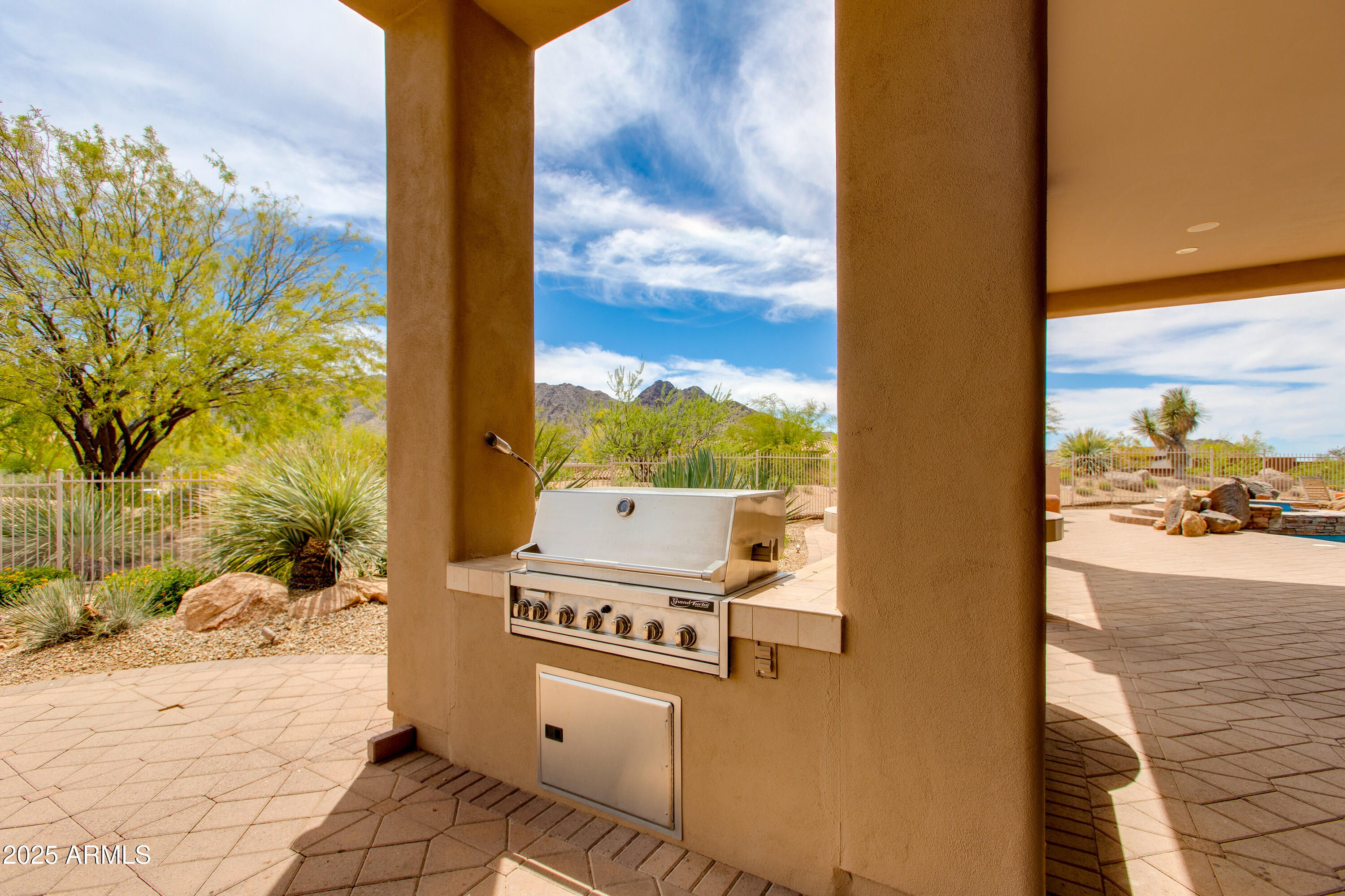 SONORAN CREST - Residential