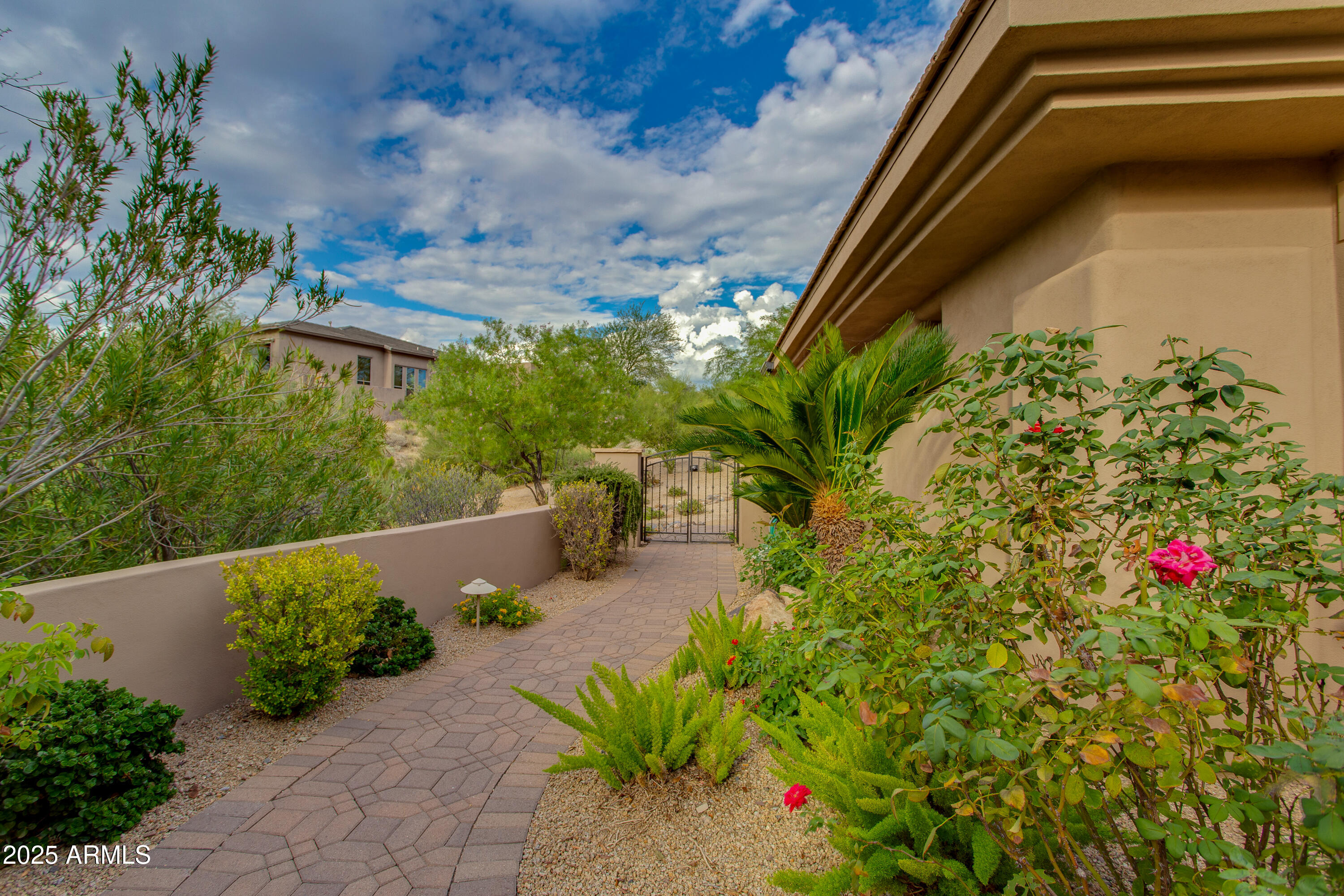 SONORAN CREST - Residential