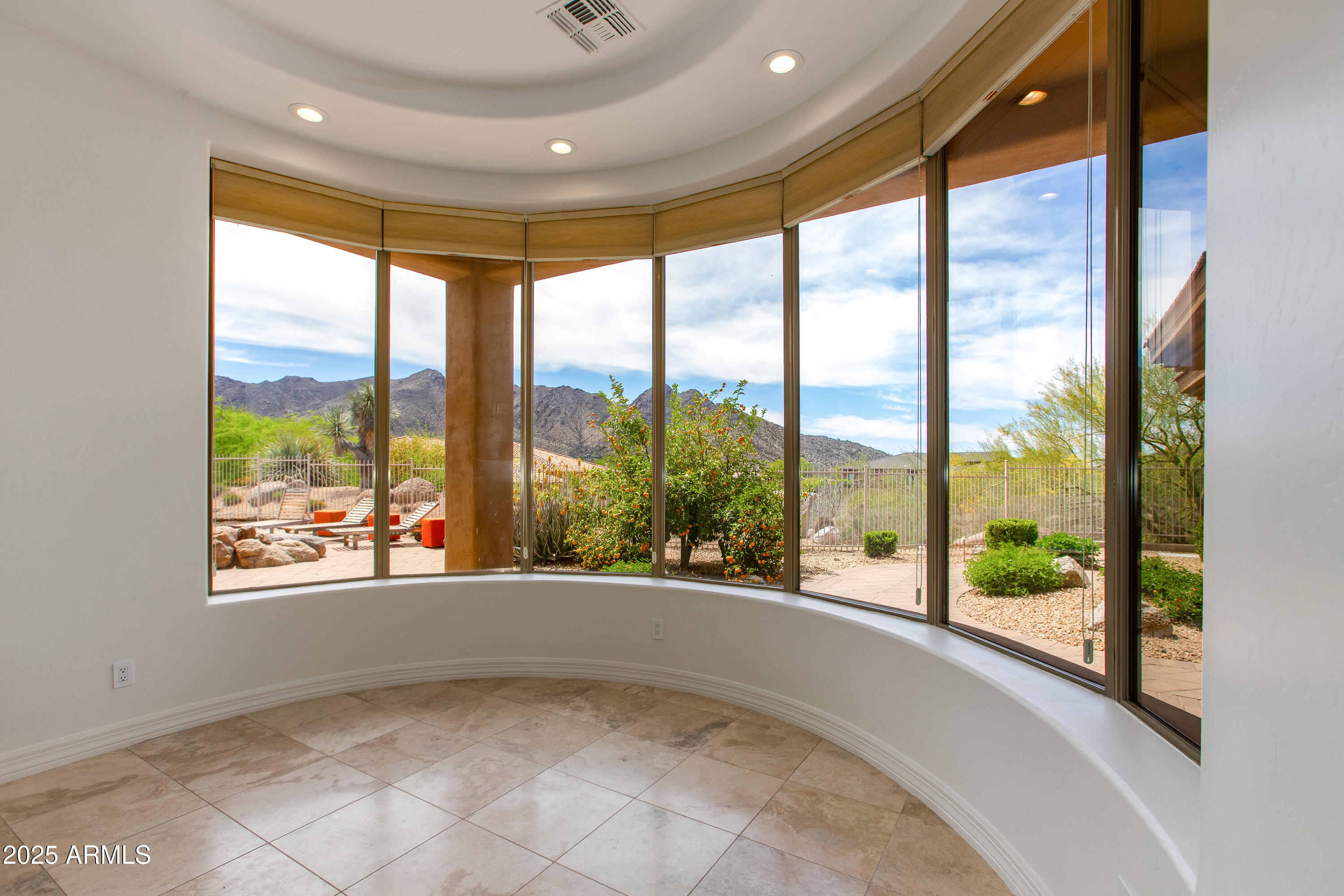 SONORAN CREST - Residential