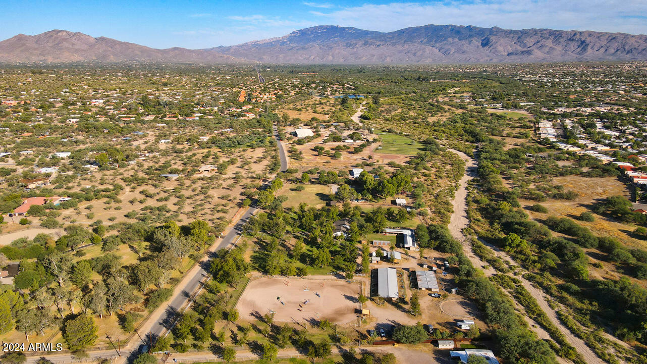 TANQUE VERDE COUNTRY ESTATES - Residential