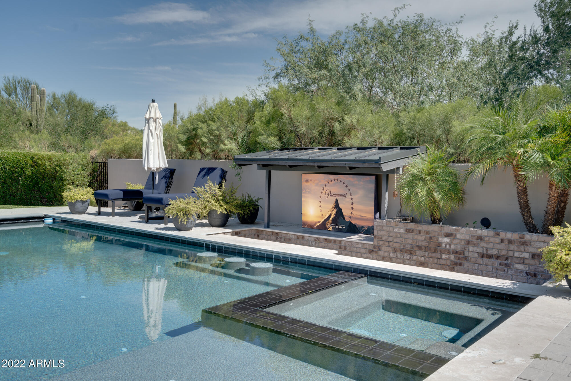 PINNACLE PEAK PLACE - Residential
