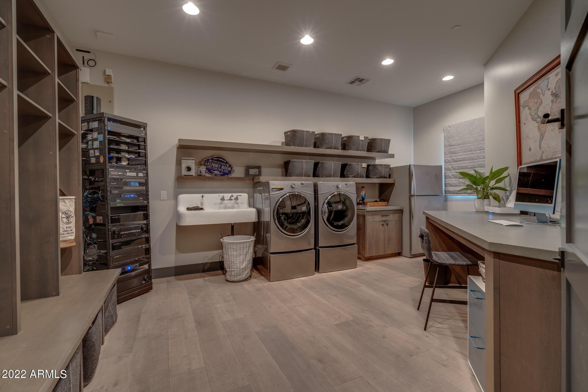 PINNACLE PEAK PLACE - Residential