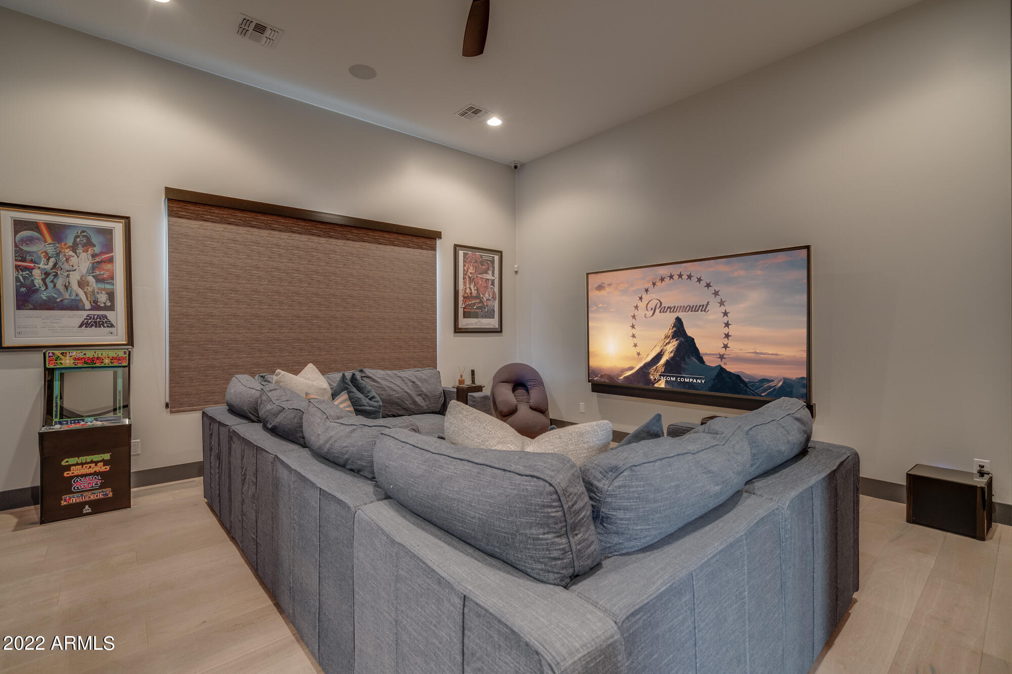 PINNACLE PEAK PLACE - Residential