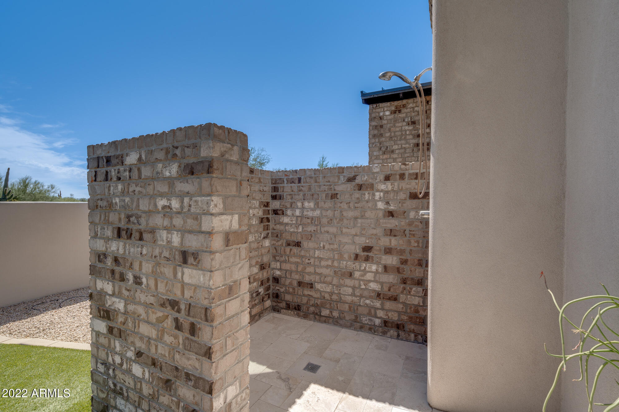 PINNACLE PEAK PLACE - Residential