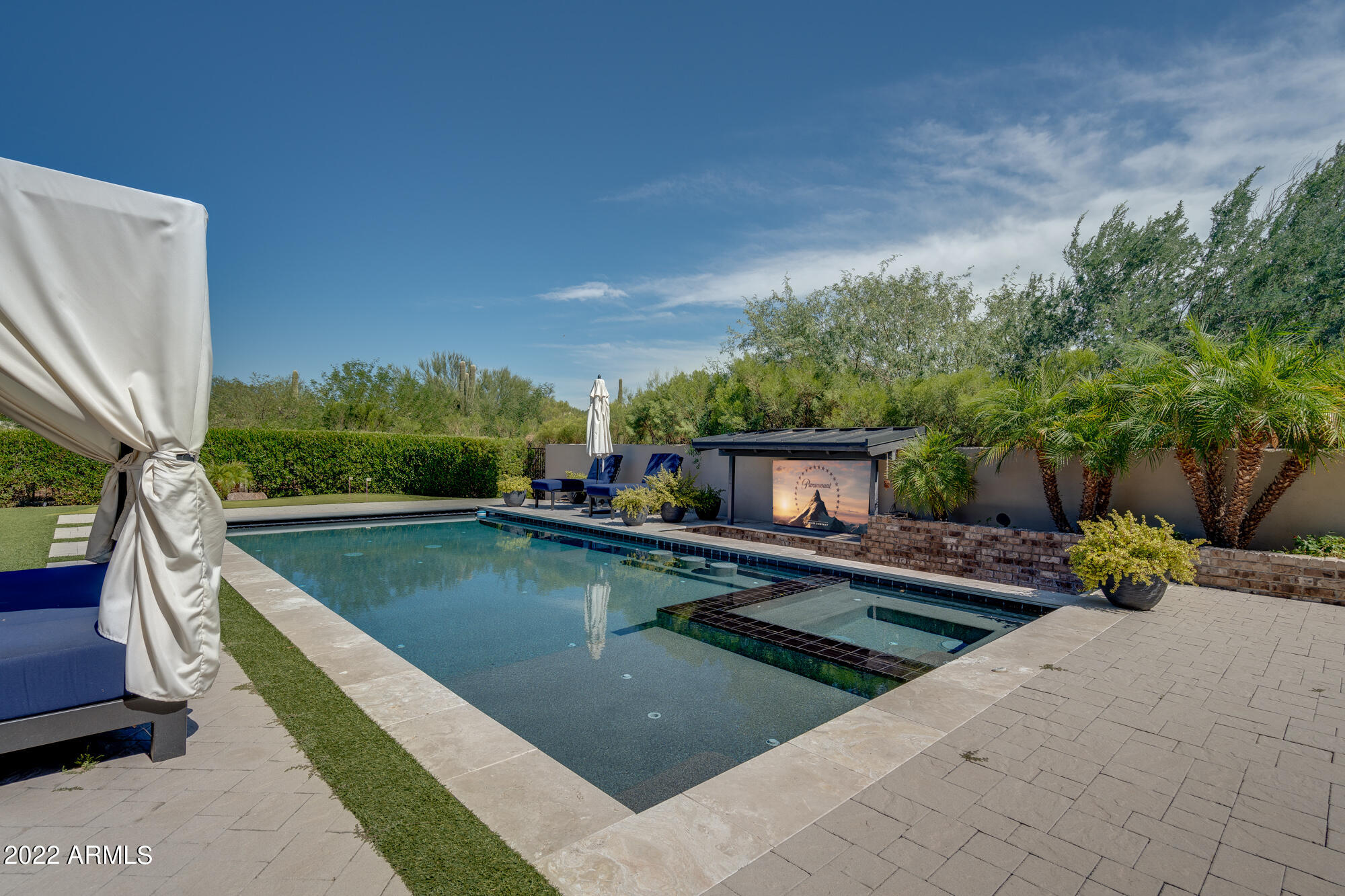 PINNACLE PEAK PLACE - Residential