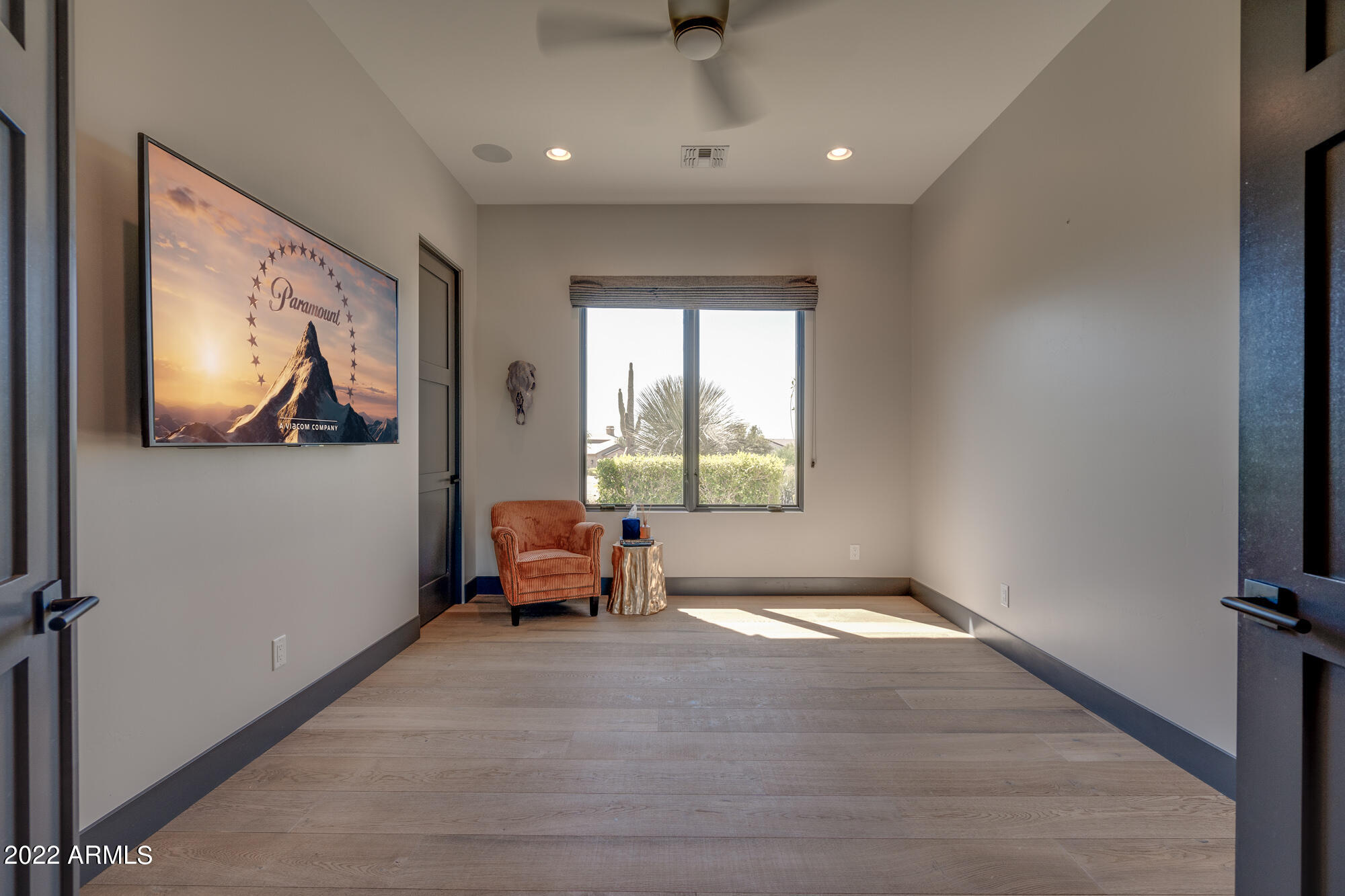 PINNACLE PEAK PLACE - Residential