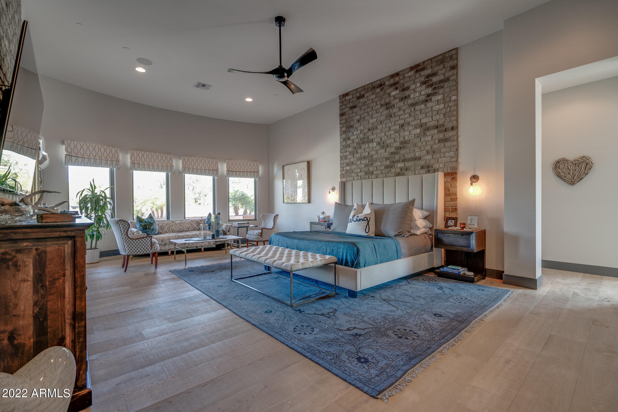 PINNACLE PEAK PLACE - Residential