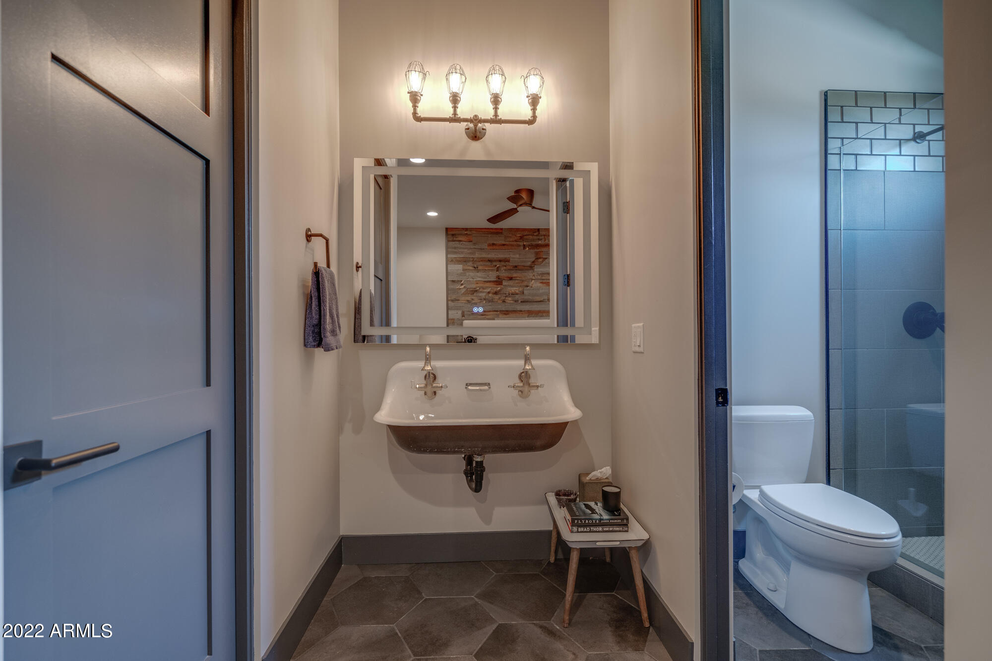 PINNACLE PEAK PLACE - Residential