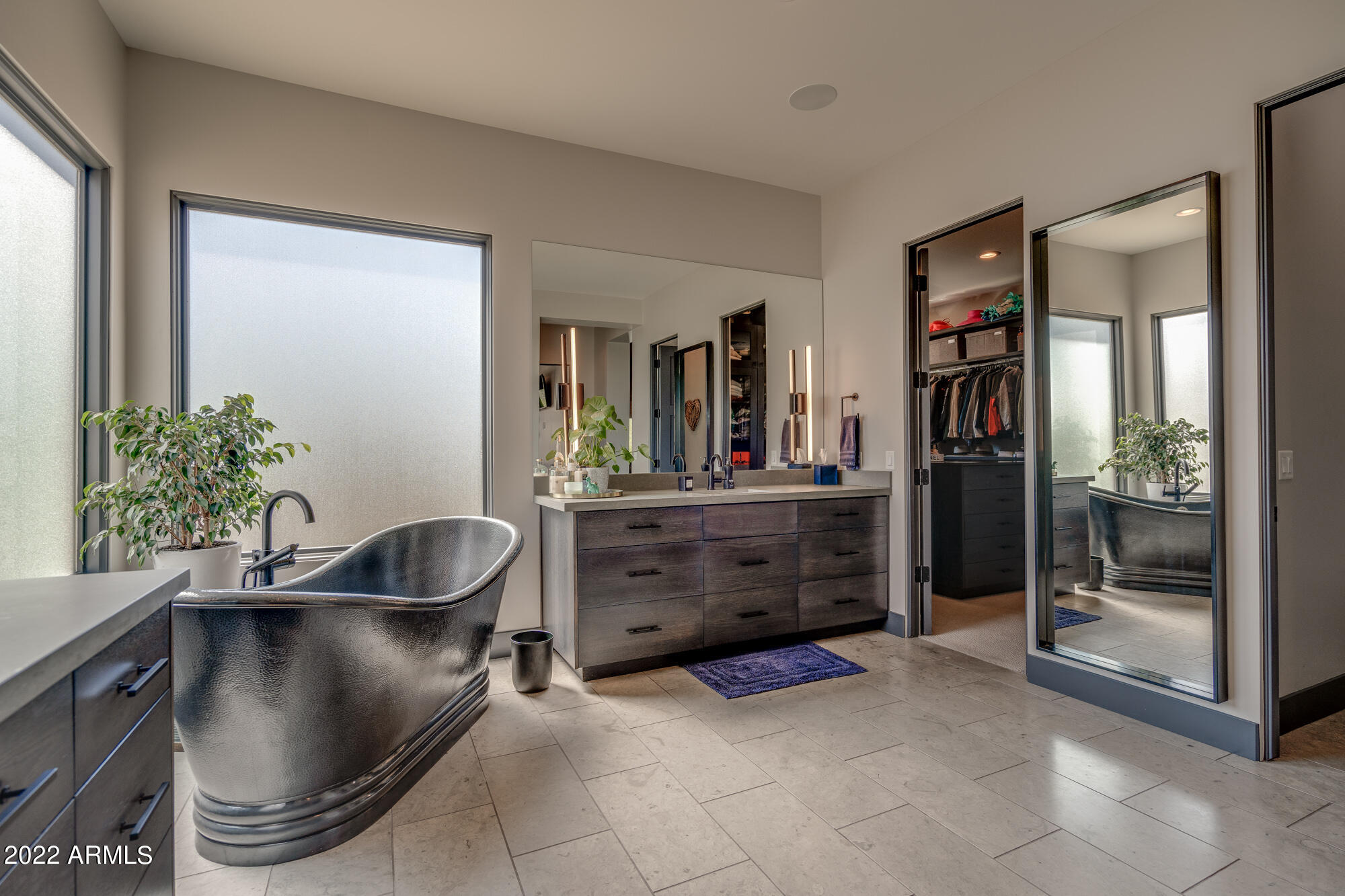 PINNACLE PEAK PLACE - Residential