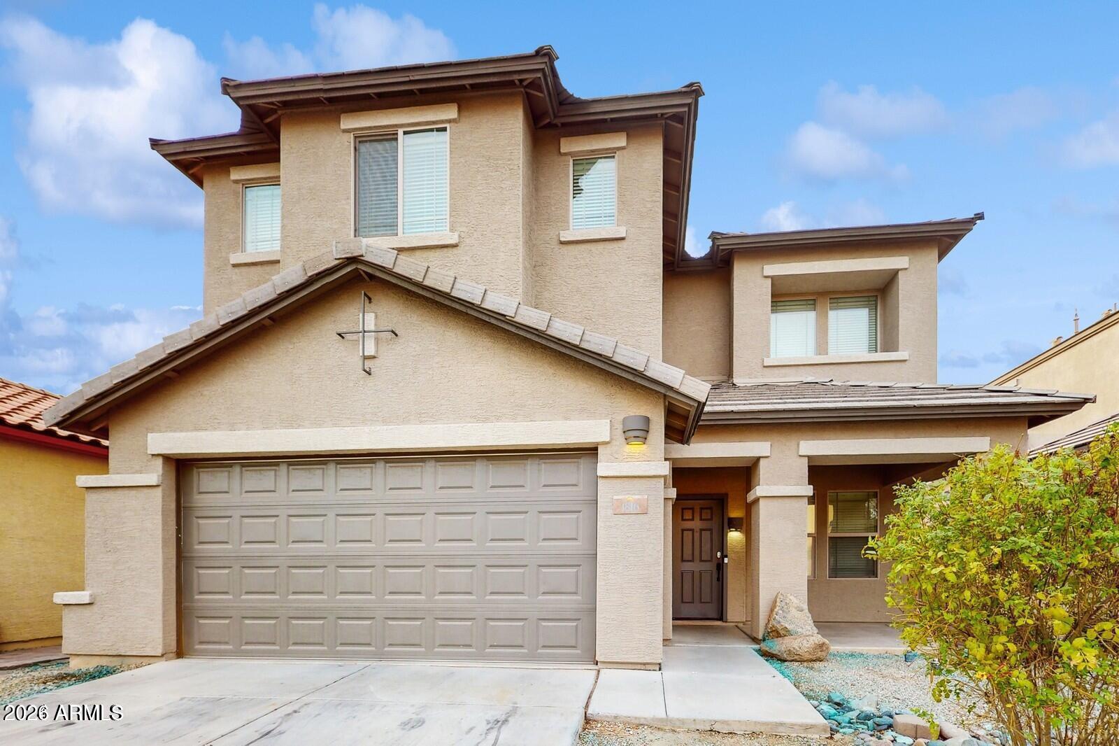 Welcome to this spacious 3-bedroom, 2.5-bath home offering over 2,500 square feet of comfortable living space! The open-concept kitchen features granite countertops and flows seamlessly into the living areas, making it perfect for everyday living and entertaining. Upstairs, you'll find a spacious primary suite with a private bathroom and walk-in closet, along with a versatile bonus/game room offering additional space for relaxation, entertainment, or a home office. Enjoy the Arizona weather from the covered patio and private backyard. Conveniently located near shopping, dining, schools, and major freeways. Don't miss the opportunity to make this Phoenix home your own!