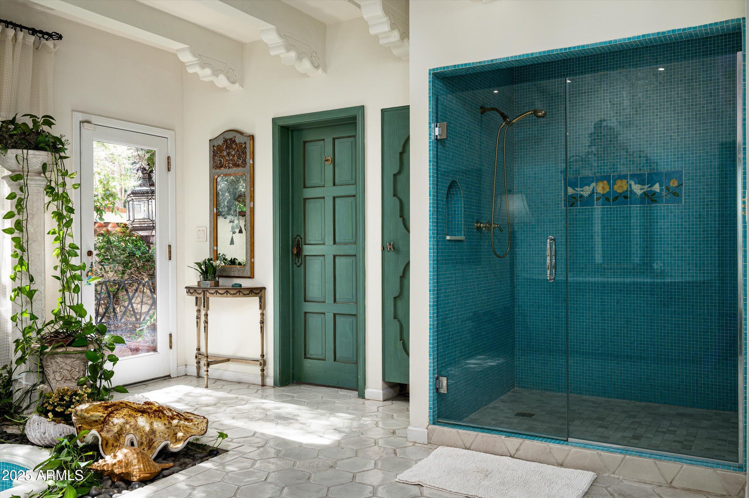 DOS PUERTAS - Residential