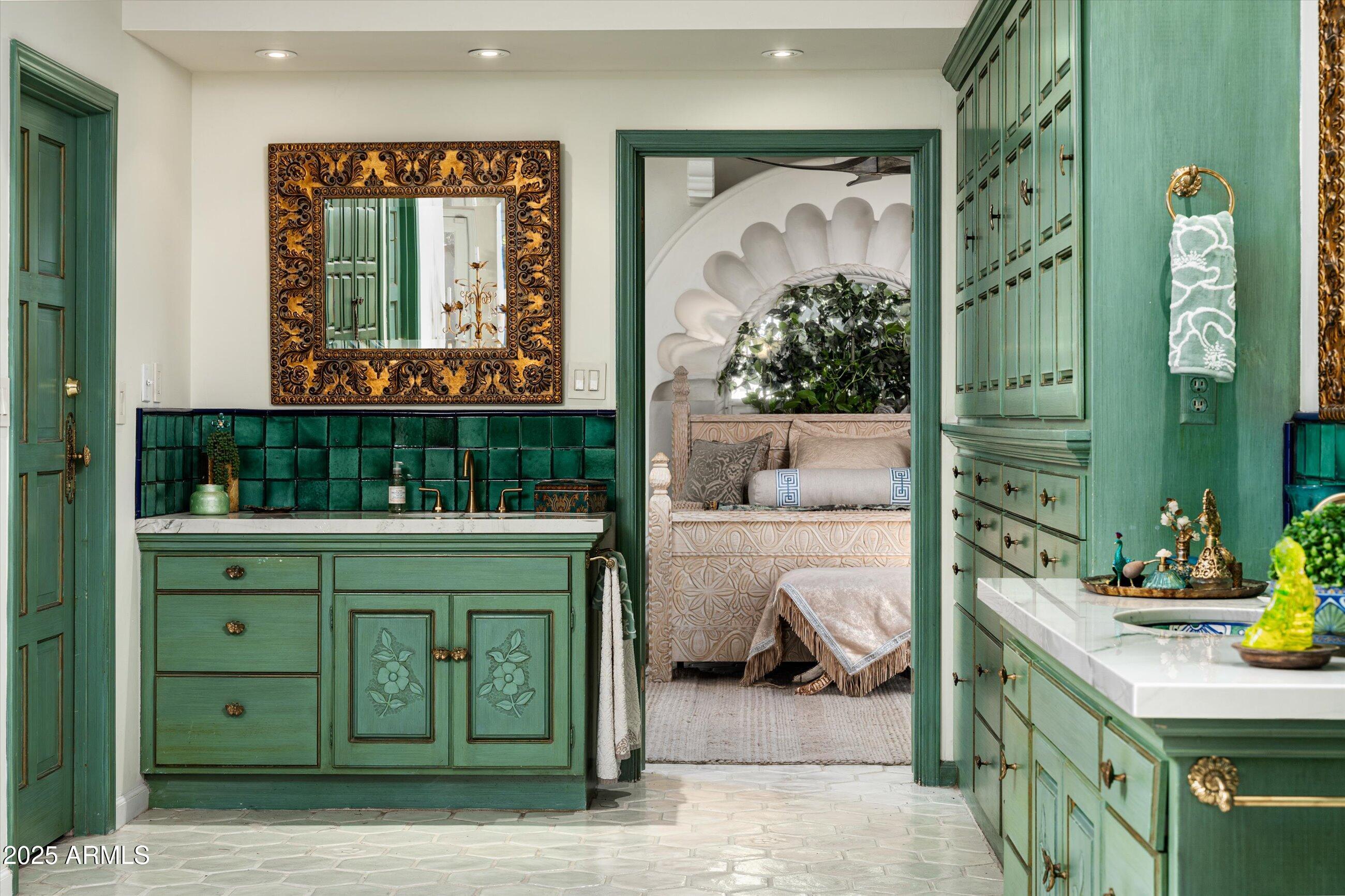 DOS PUERTAS - Residential