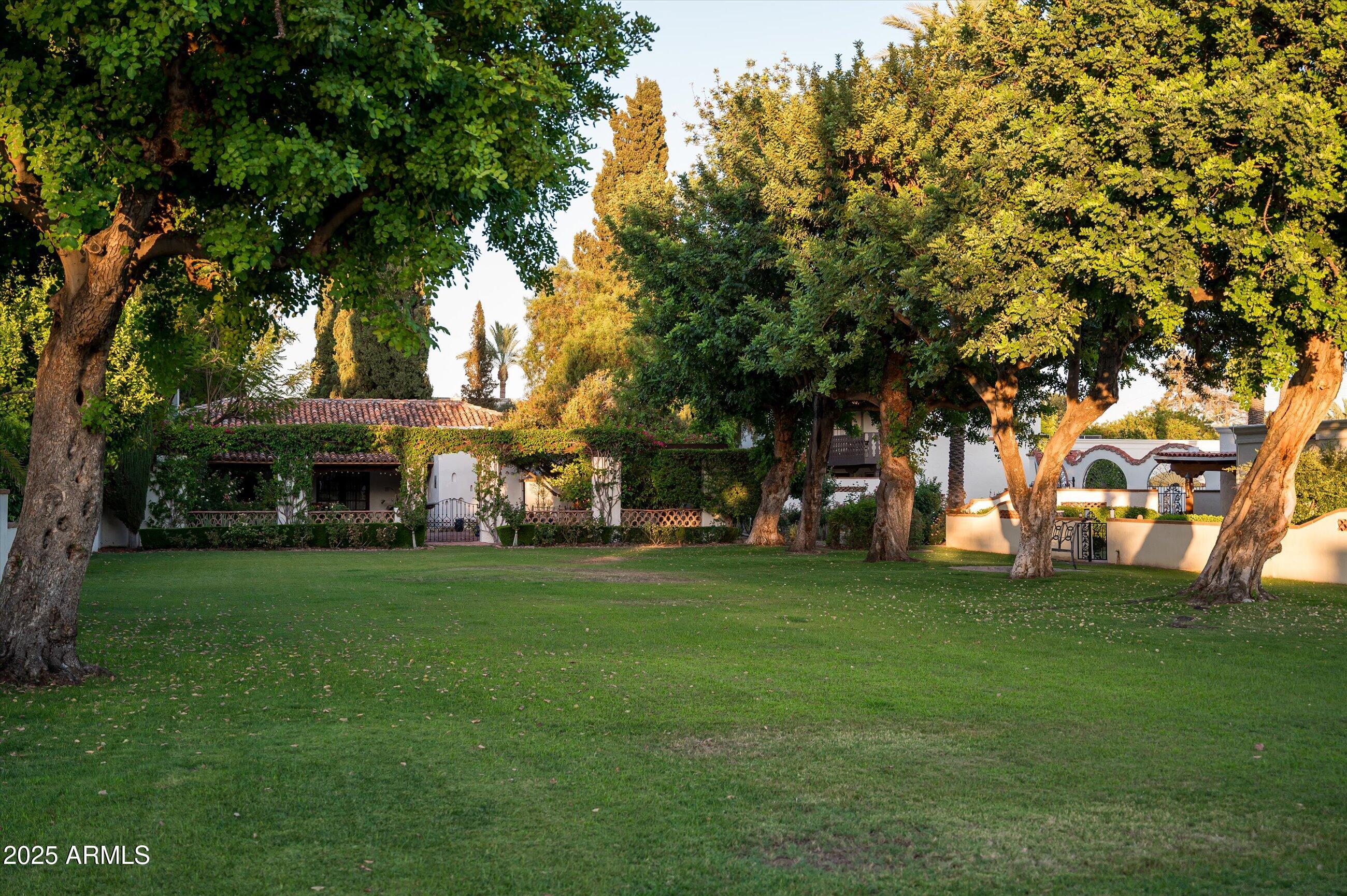 DOS PUERTAS - Residential