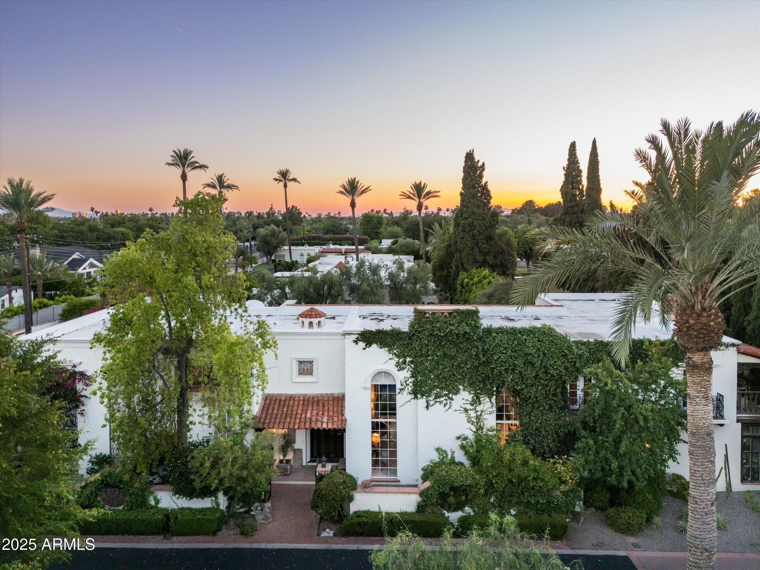 DOS PUERTAS - Residential