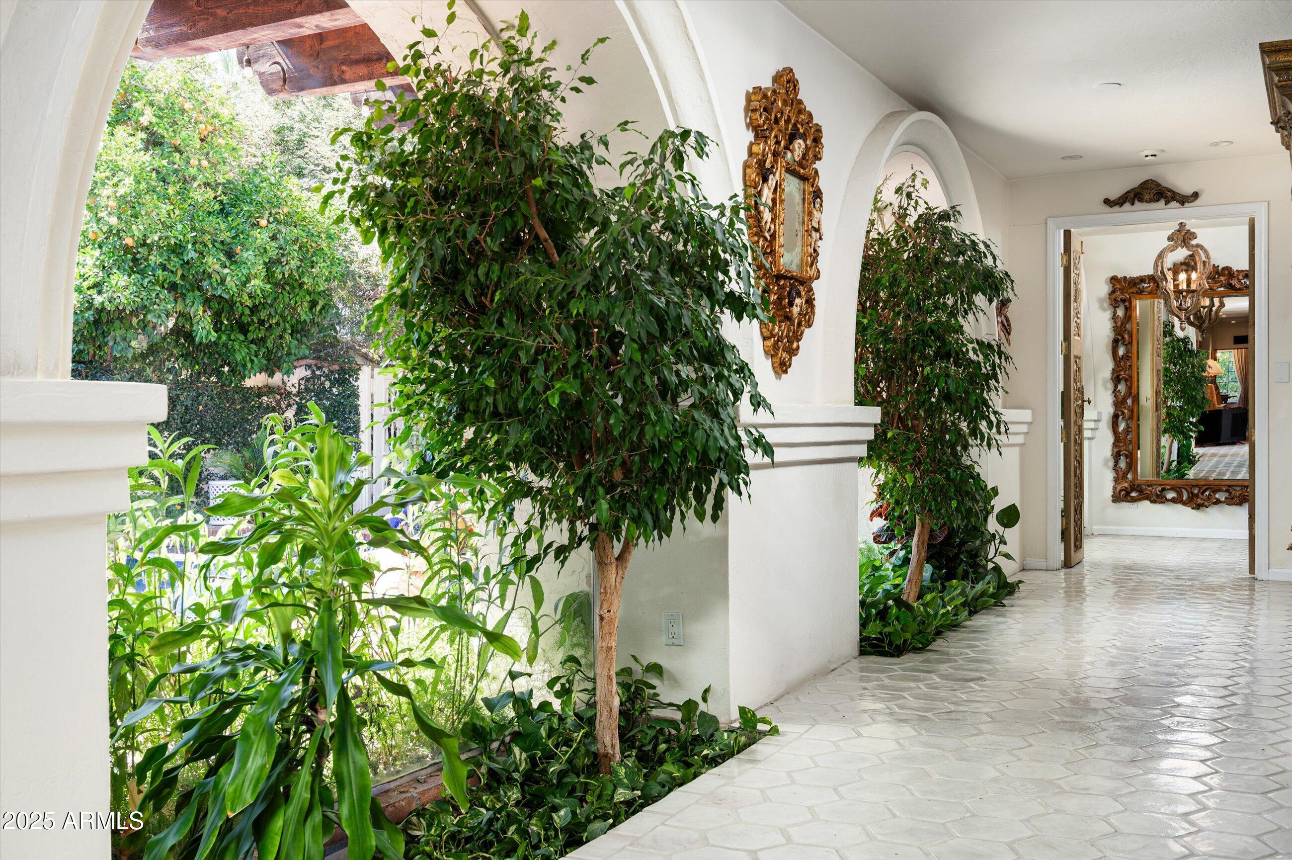 DOS PUERTAS - Residential