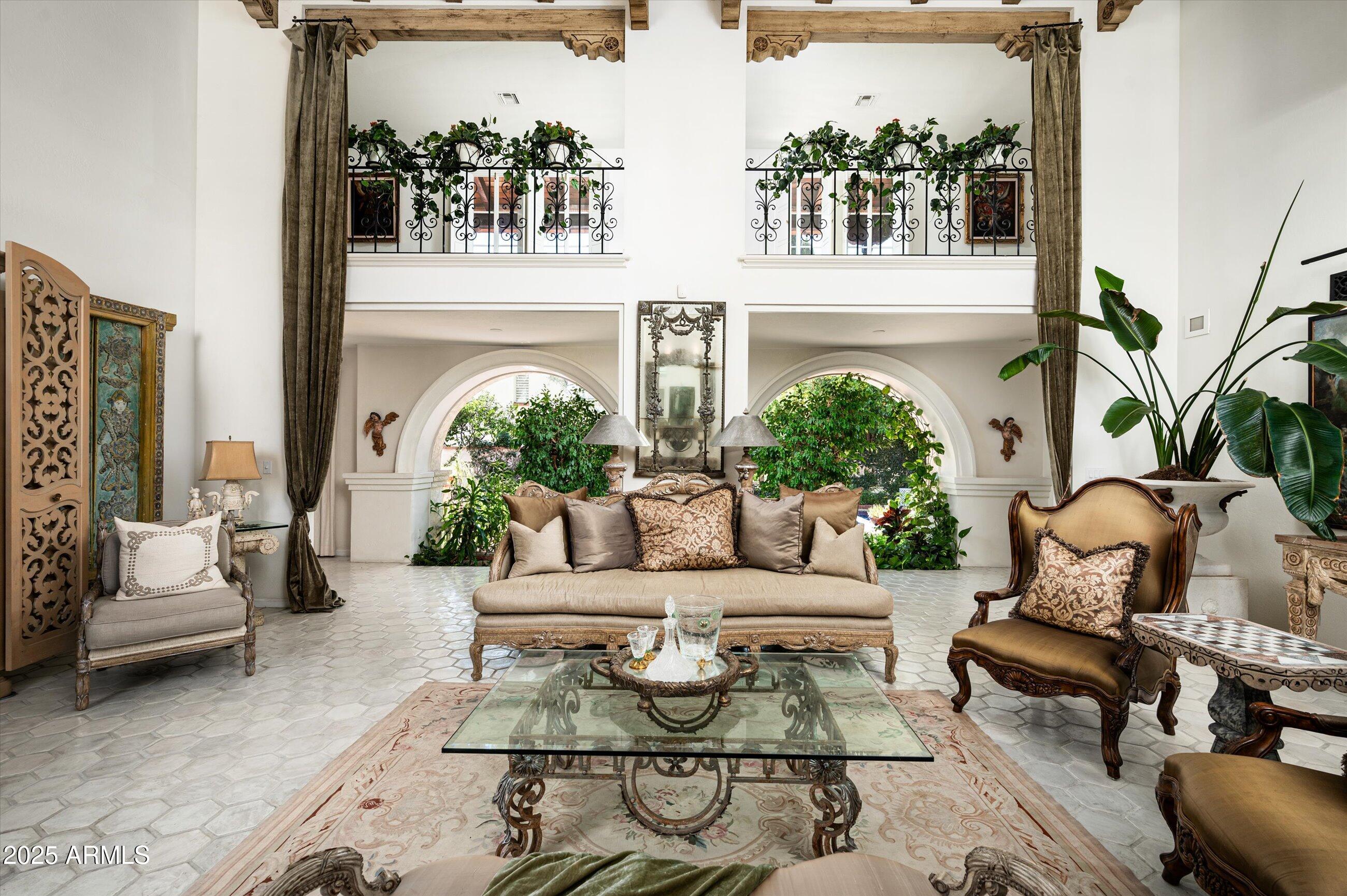 DOS PUERTAS - Residential
