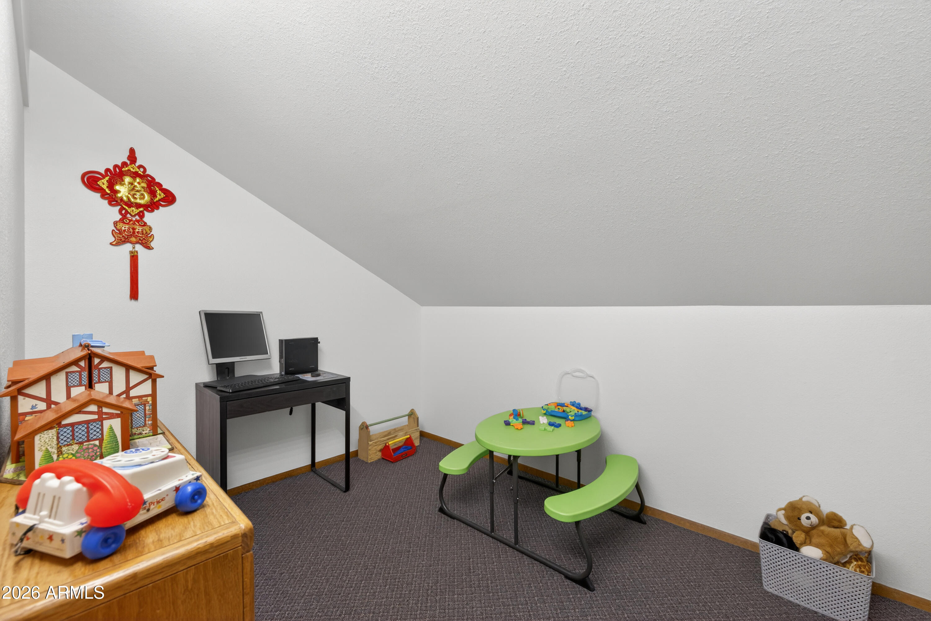 SWISS MANOR 10 - Residential