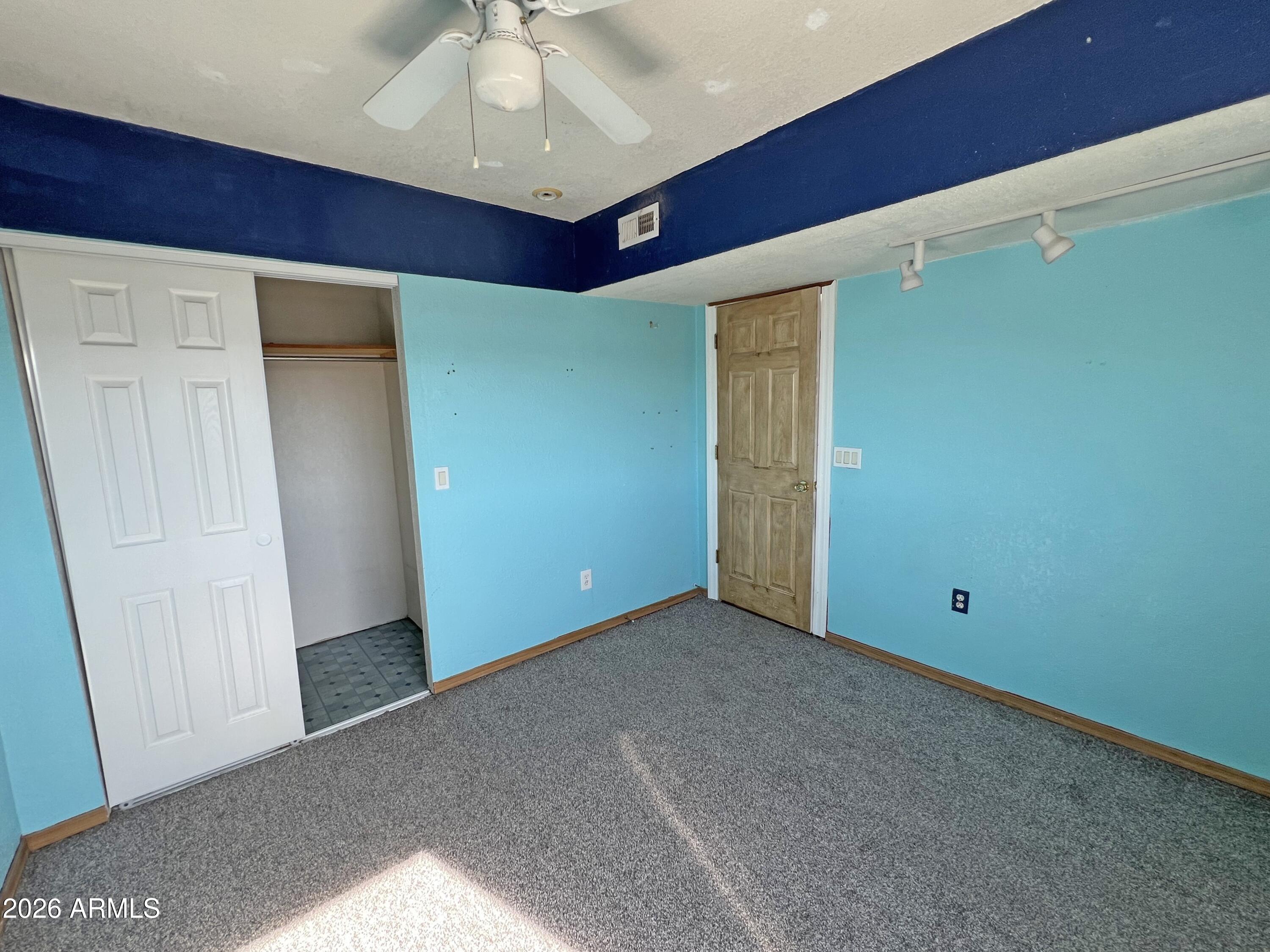 VALLEY VIEW ESTATES - Residential
