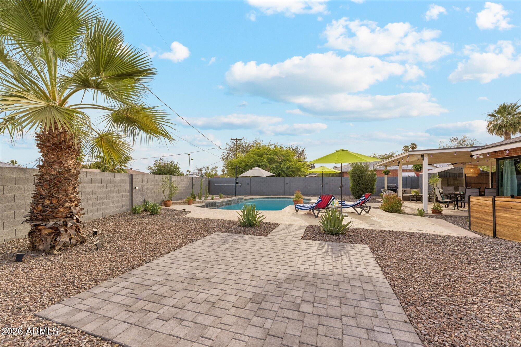 MELROSE ESTATES - Residential