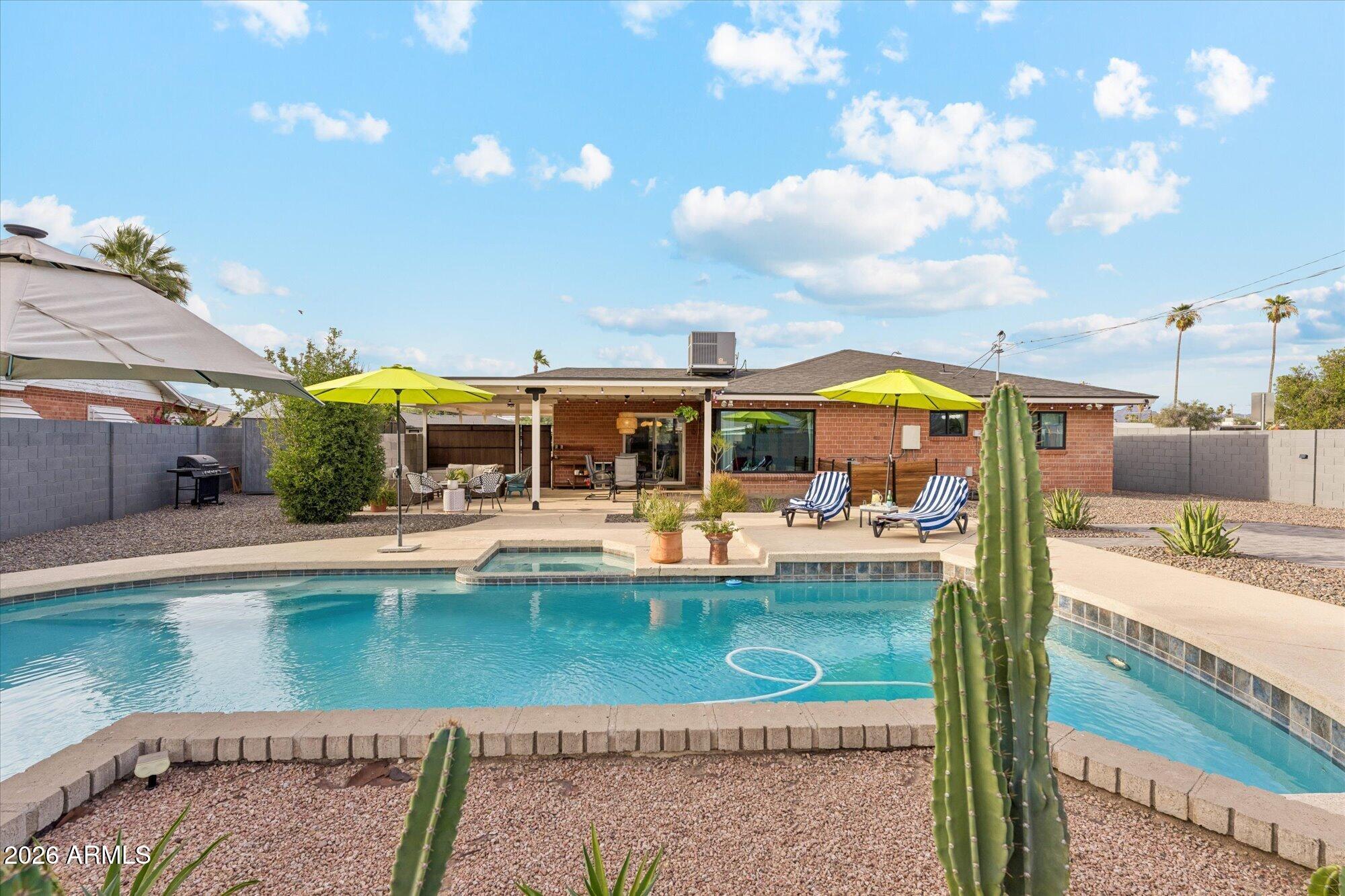 MELROSE ESTATES - Residential