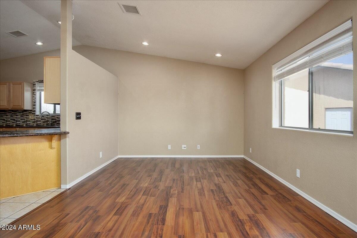 GARDEN VALLEY - Residential