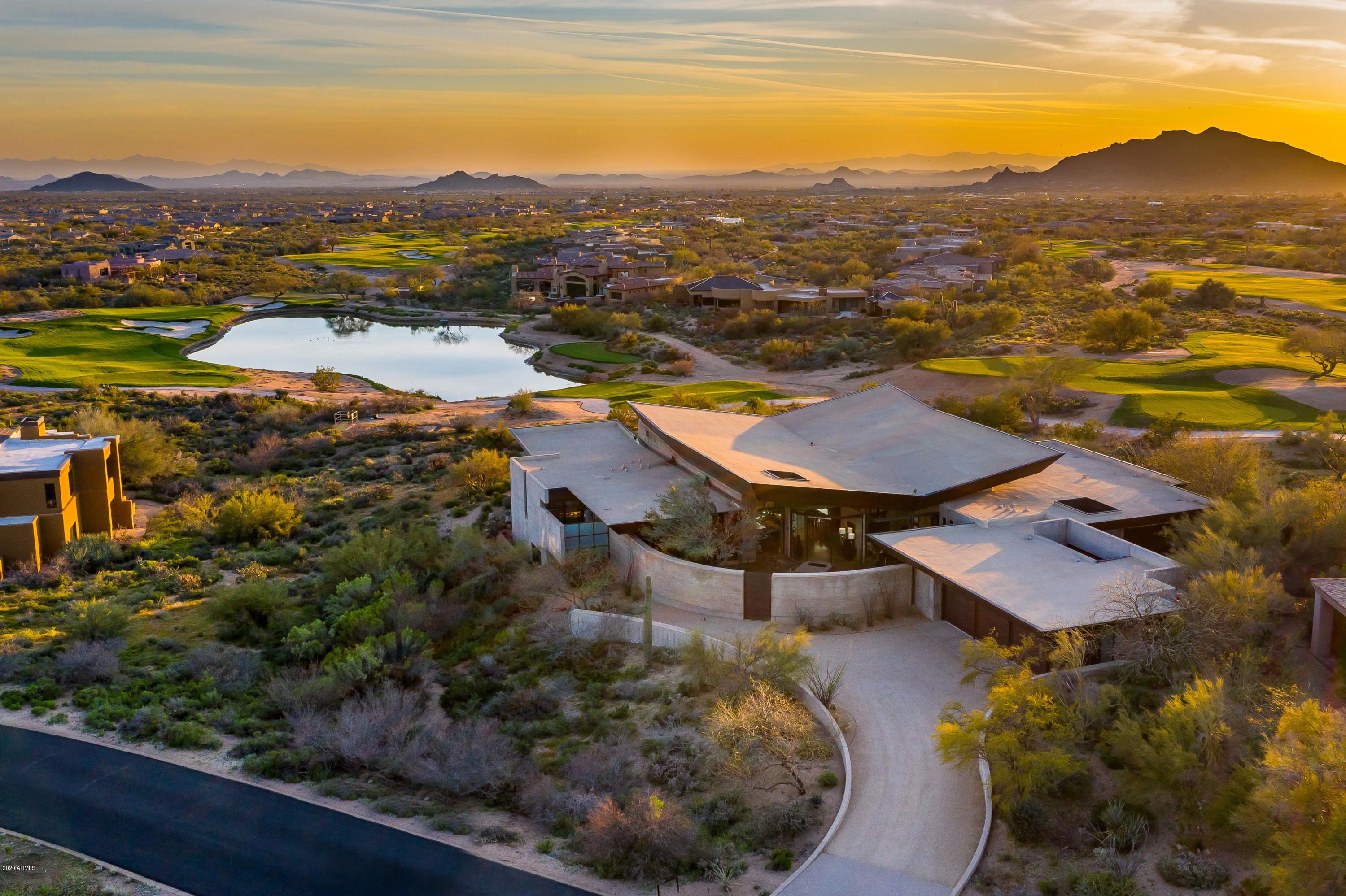 DESERT MOUNTAIN - Residential