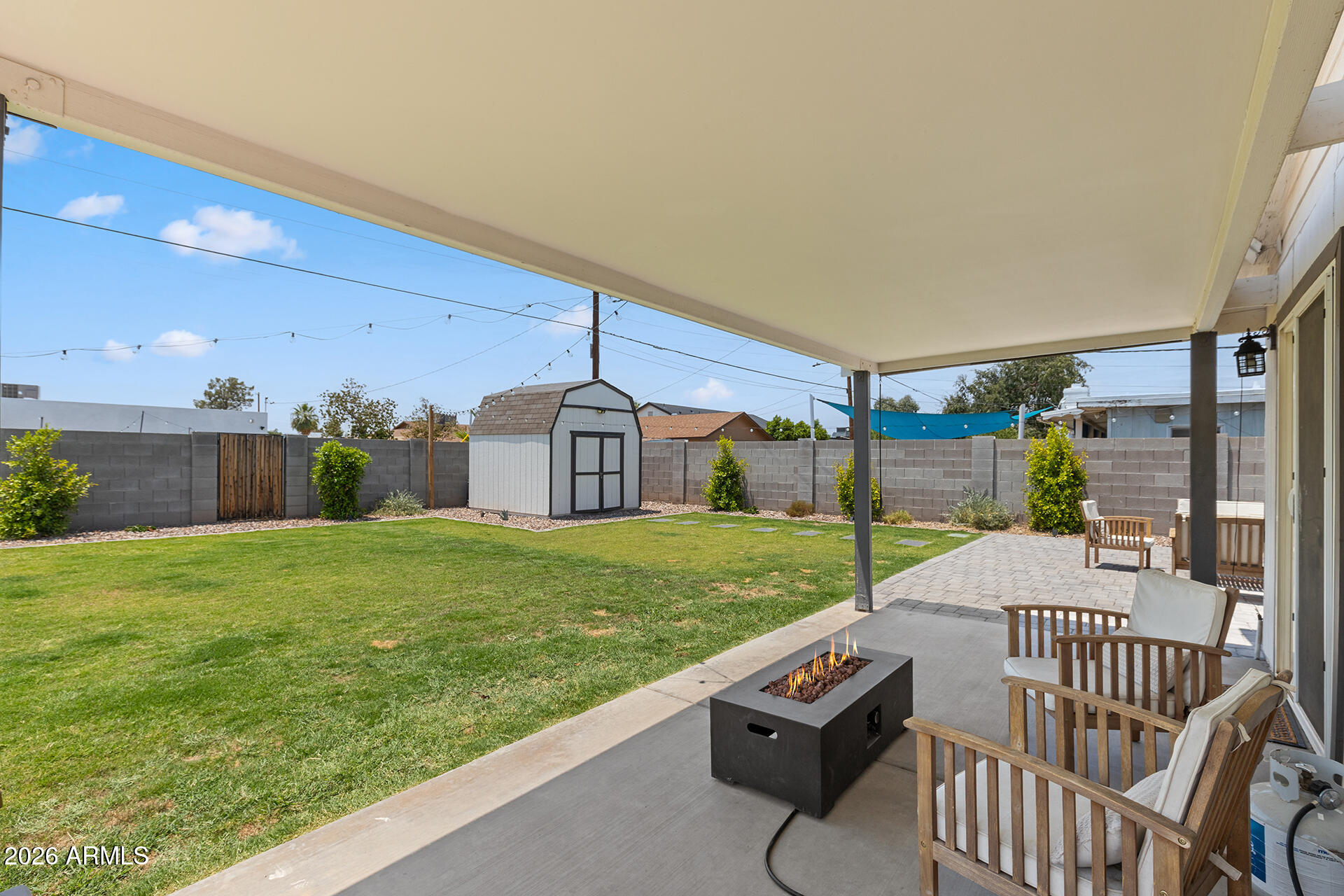 LONG ESTATES - Residential