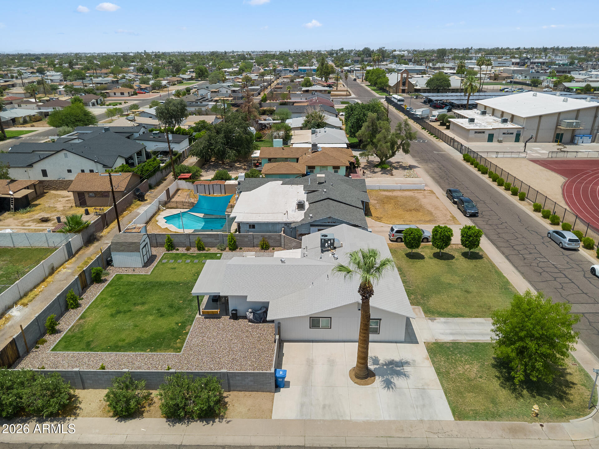 LONG ESTATES - Residential