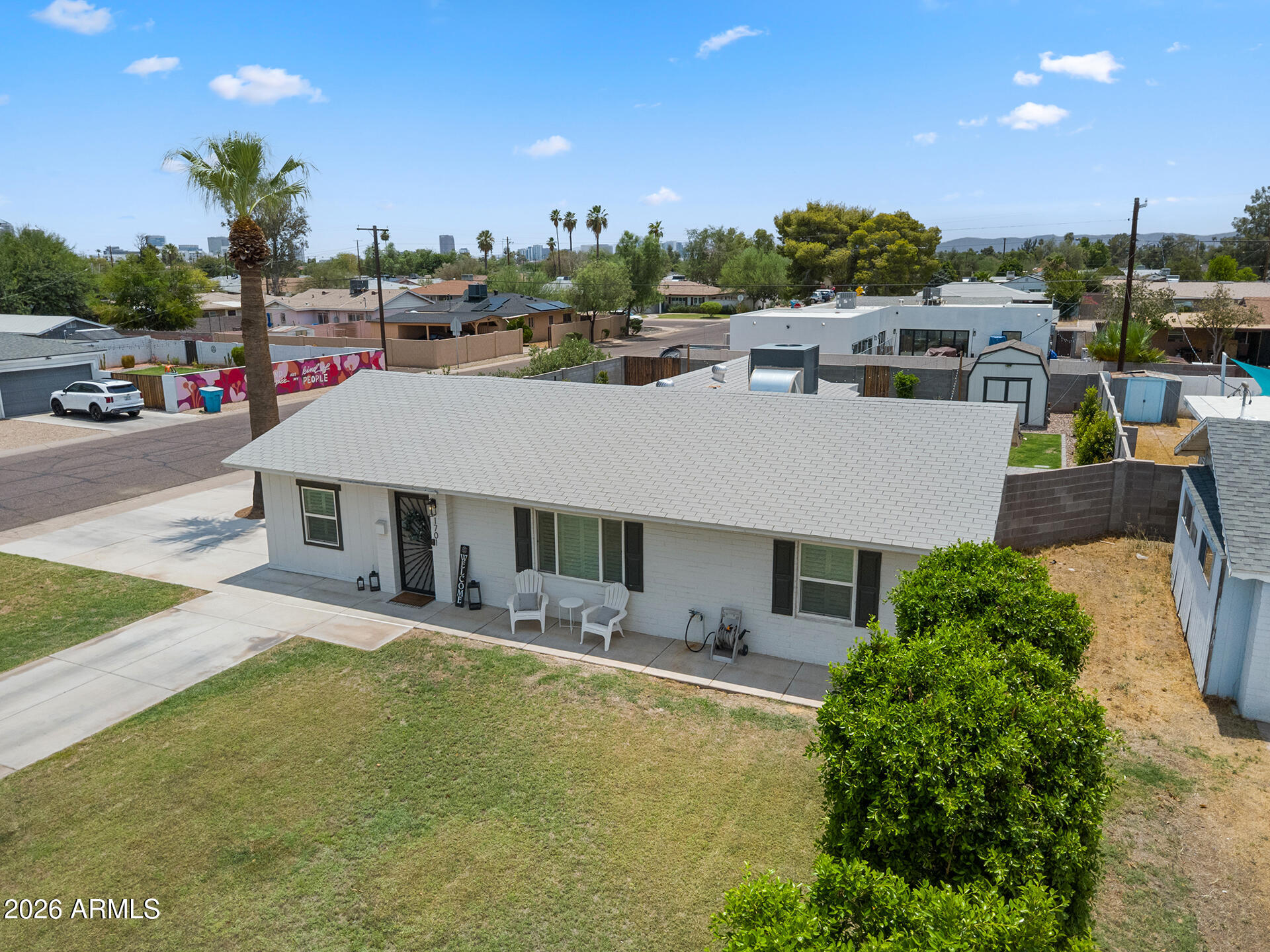 LONG ESTATES - Residential