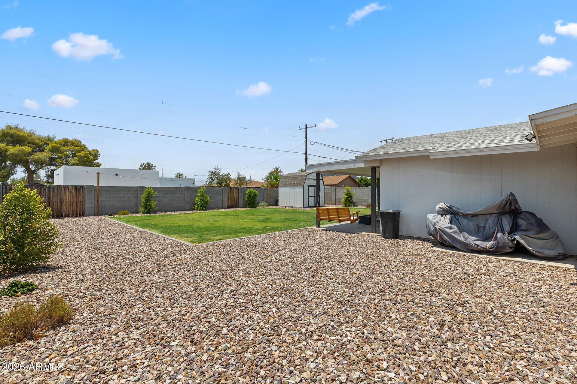 LONG ESTATES - Residential