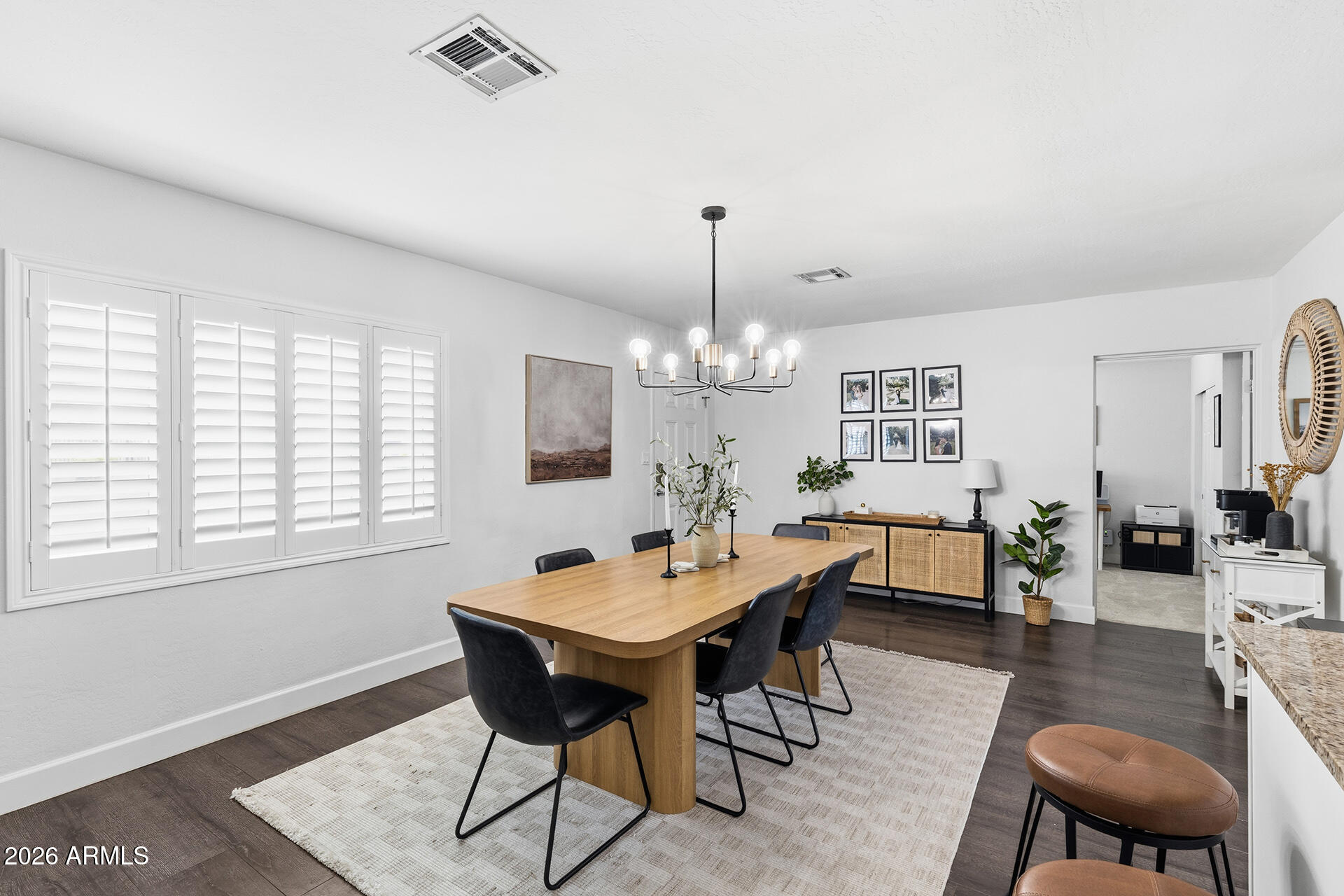 LONG ESTATES - Residential