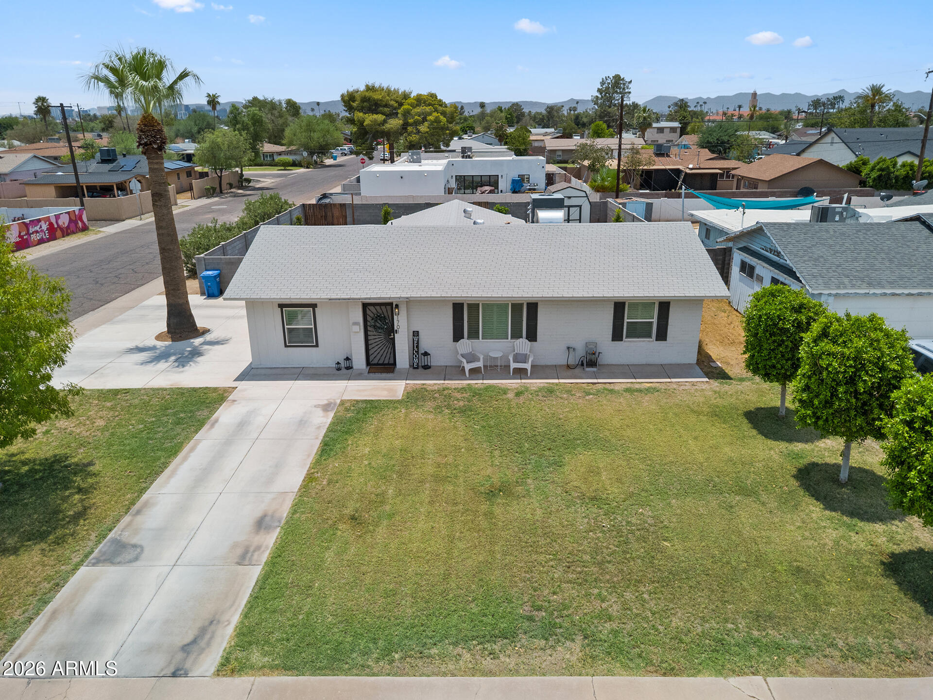 LONG ESTATES - Residential