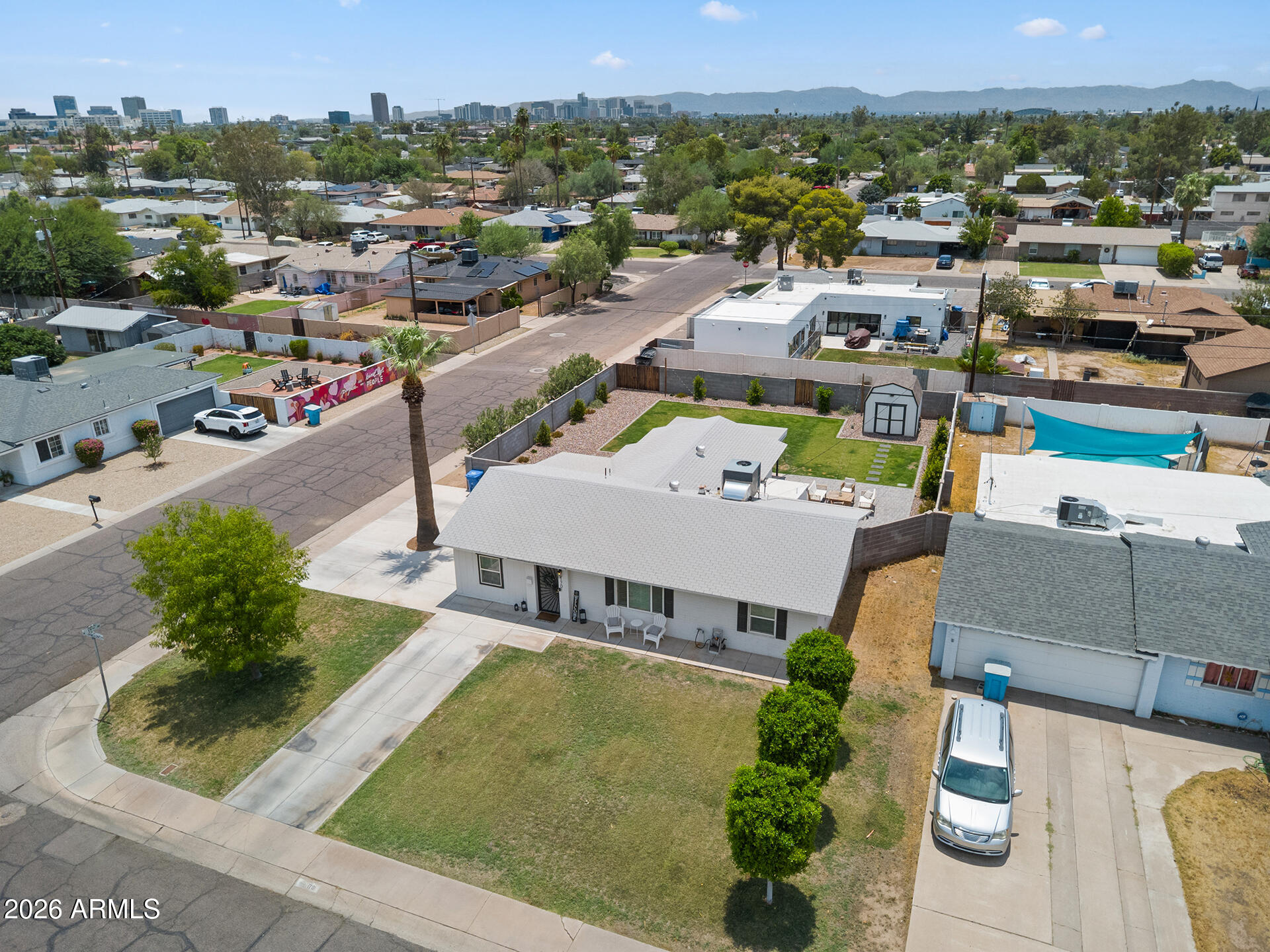 LONG ESTATES - Residential