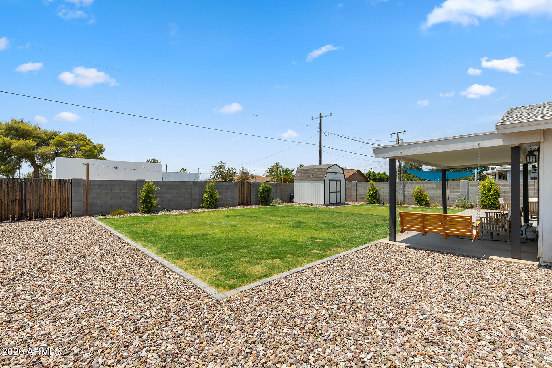 LONG ESTATES - Residential
