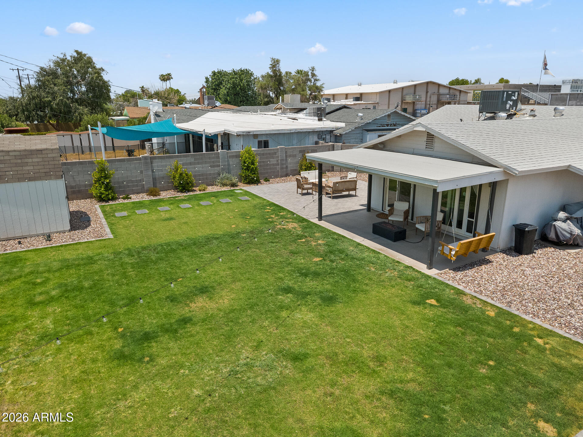 LONG ESTATES - Residential