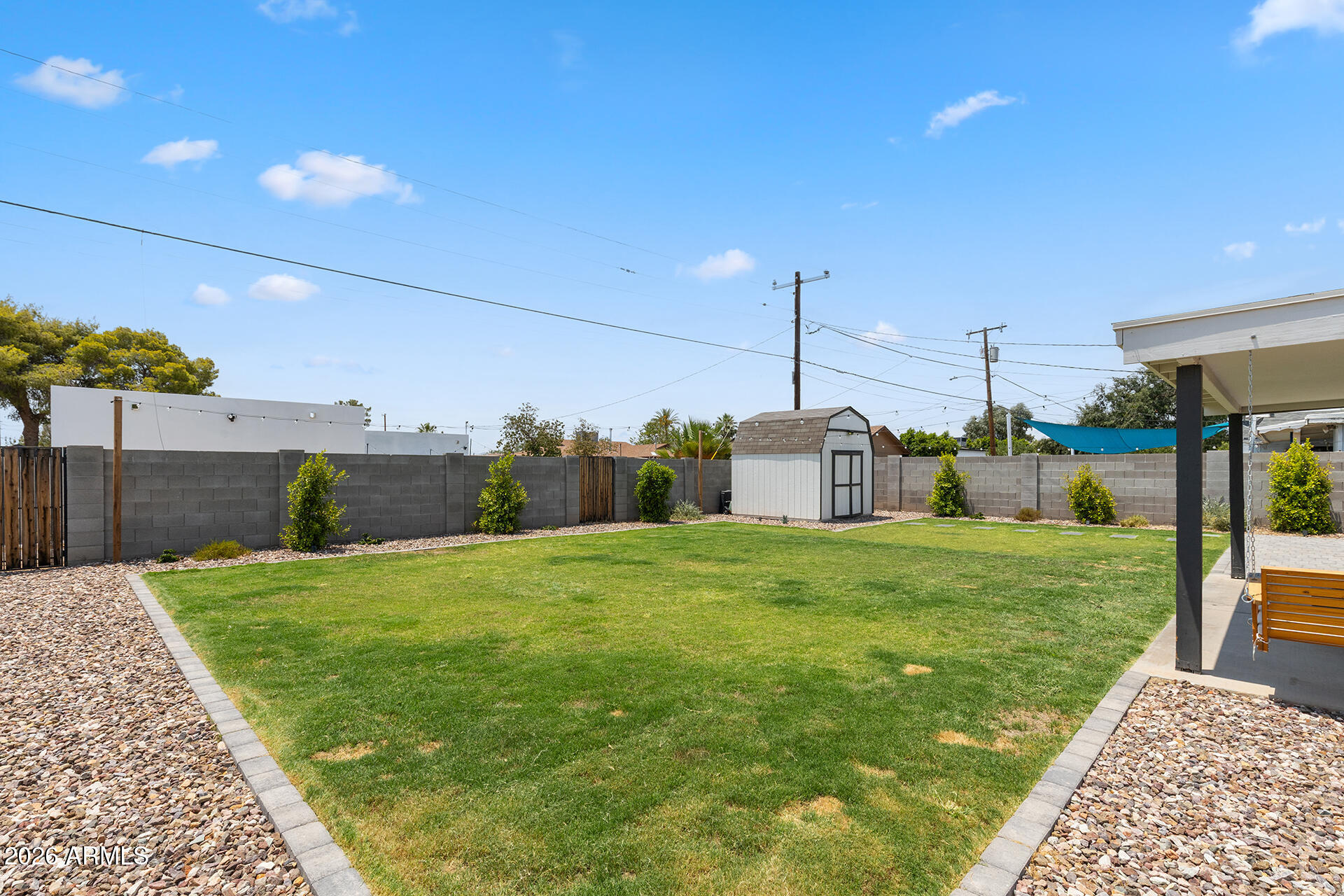 LONG ESTATES - Residential